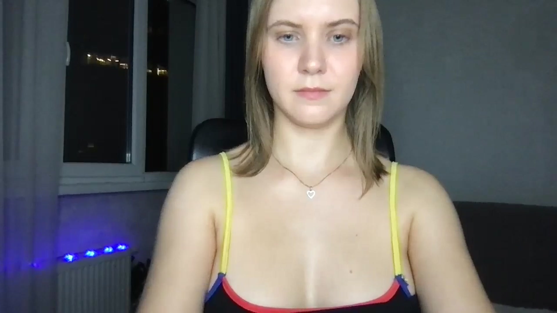 Gallery image thumbnail from YoungDunst's myfreecams stream on, 11/08/2023, 18:09 image 3 of 20