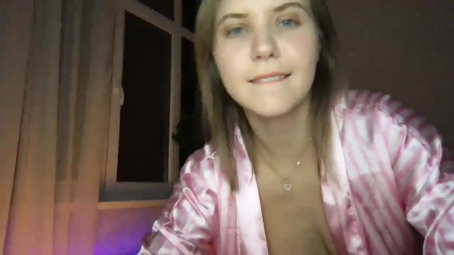 Gallery image thumbnail from YoungDunst's myfreecams stream on, 11/09/2023, 23:05 image 12 of 20