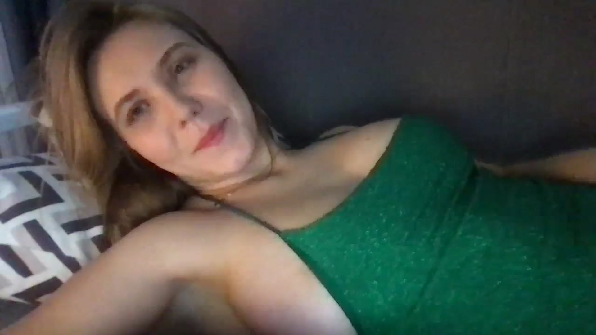 Gallery image thumbnail from YoungDunst's myfreecams stream on, 11/12/2023, 23:37 image 19 of 20