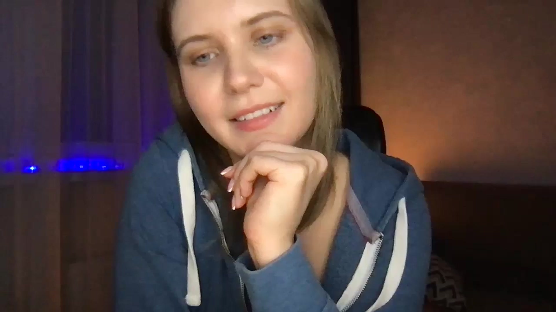 Gallery image thumbnail from YoungDunst's myfreecams stream on, 11/29/2023, 01:44 image 10 of 20