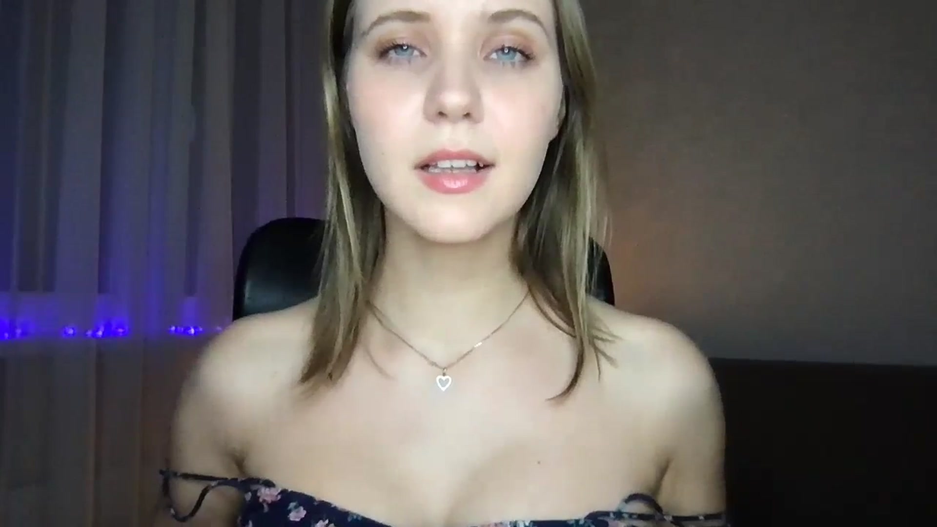 Gallery image thumbnail from YoungDunst's myfreecams stream on, 12/05/2023, 21:17 image 5 of 20
