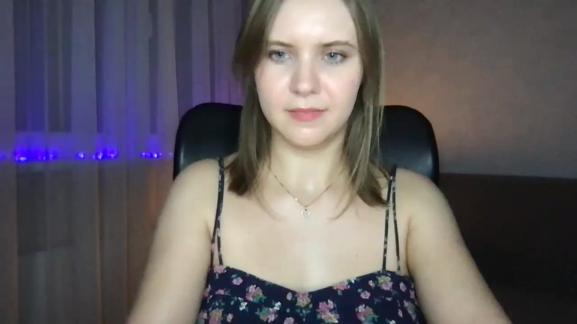 Gallery image thumbnail from YoungDunst's myfreecams stream on, 12/05/2023, 23:02 image 10 of 20