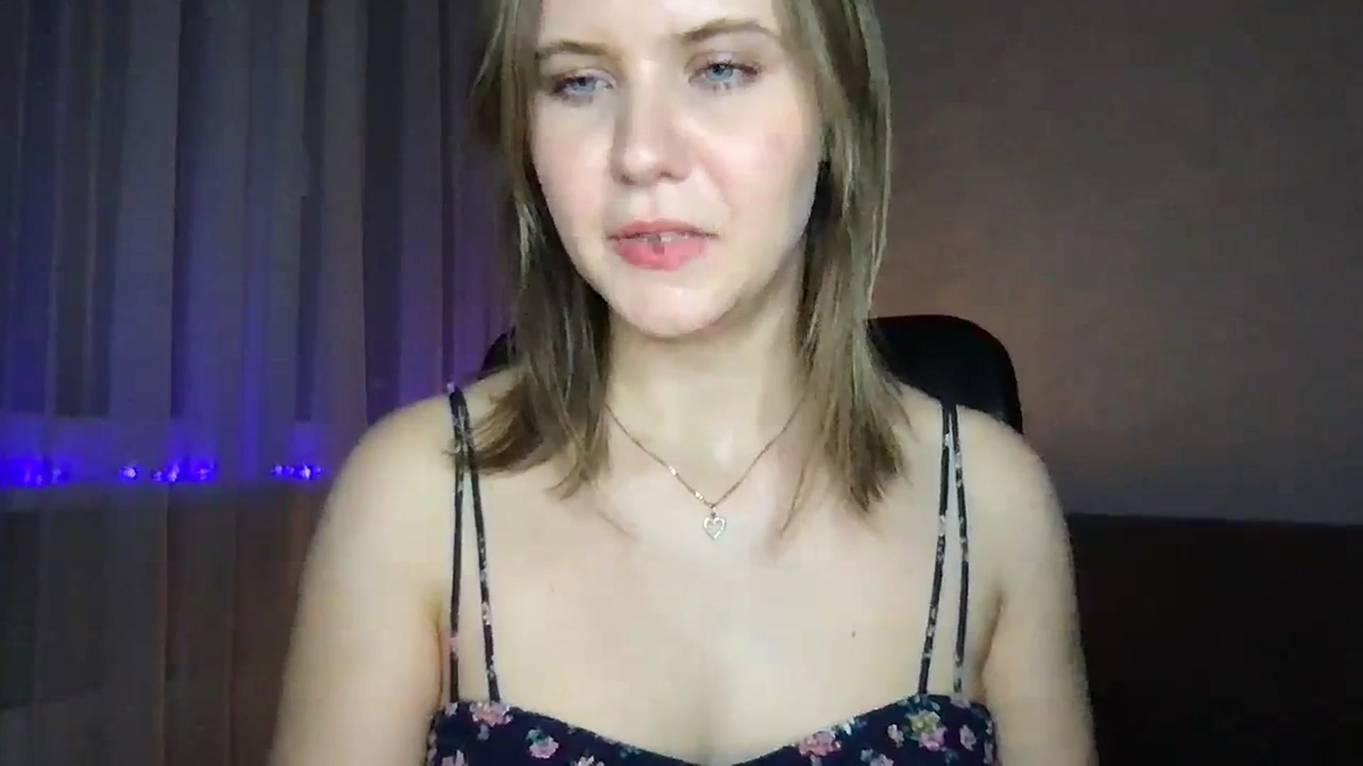 Gallery image thumbnail from YoungDunst's myfreecams stream on, 12/05/2023, 23:02 image 8 of 20