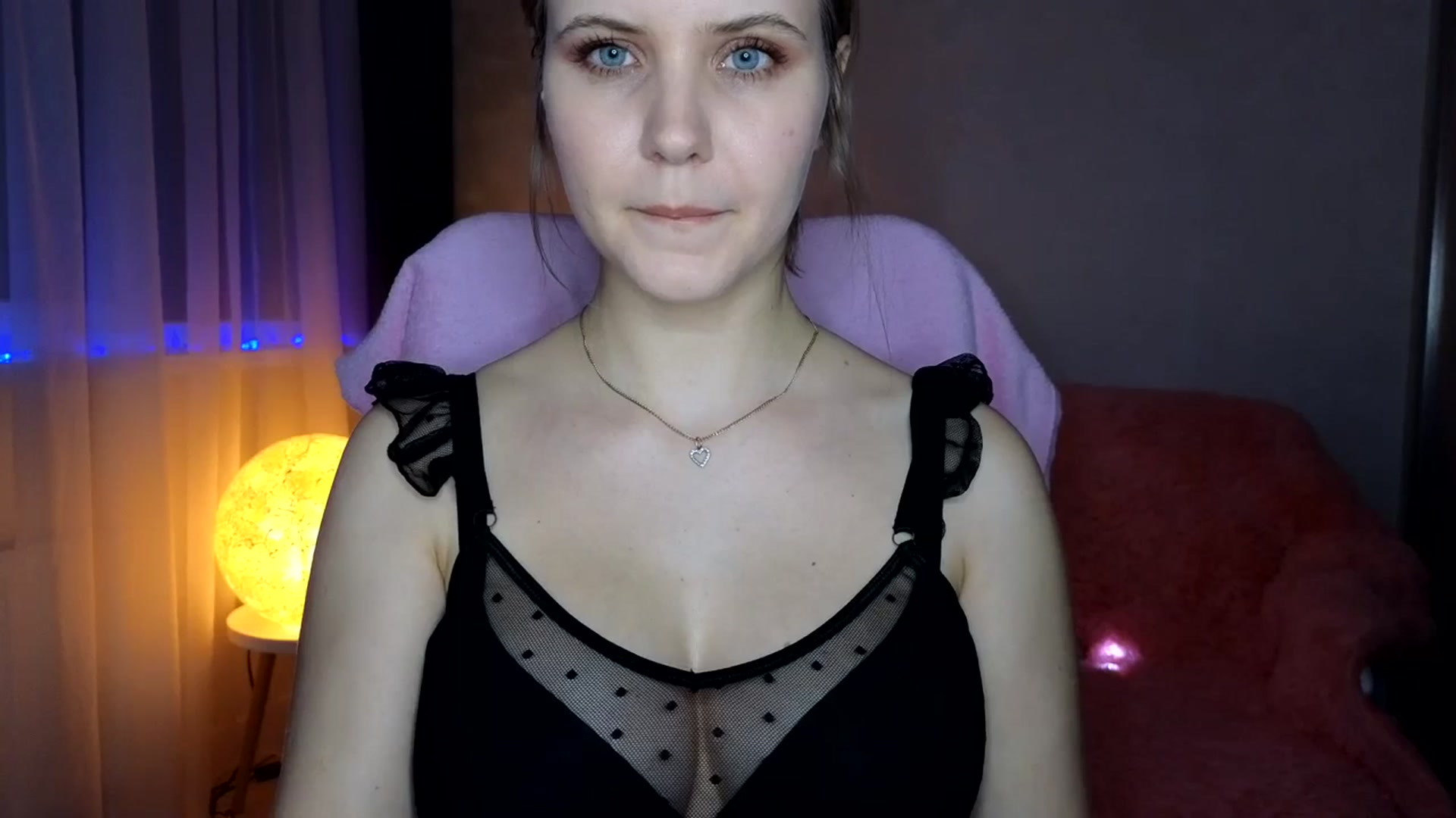 Gallery image thumbnail from YoungDunst's myfreecams stream on, 02/08/2024, 23:52 image 9 of 20