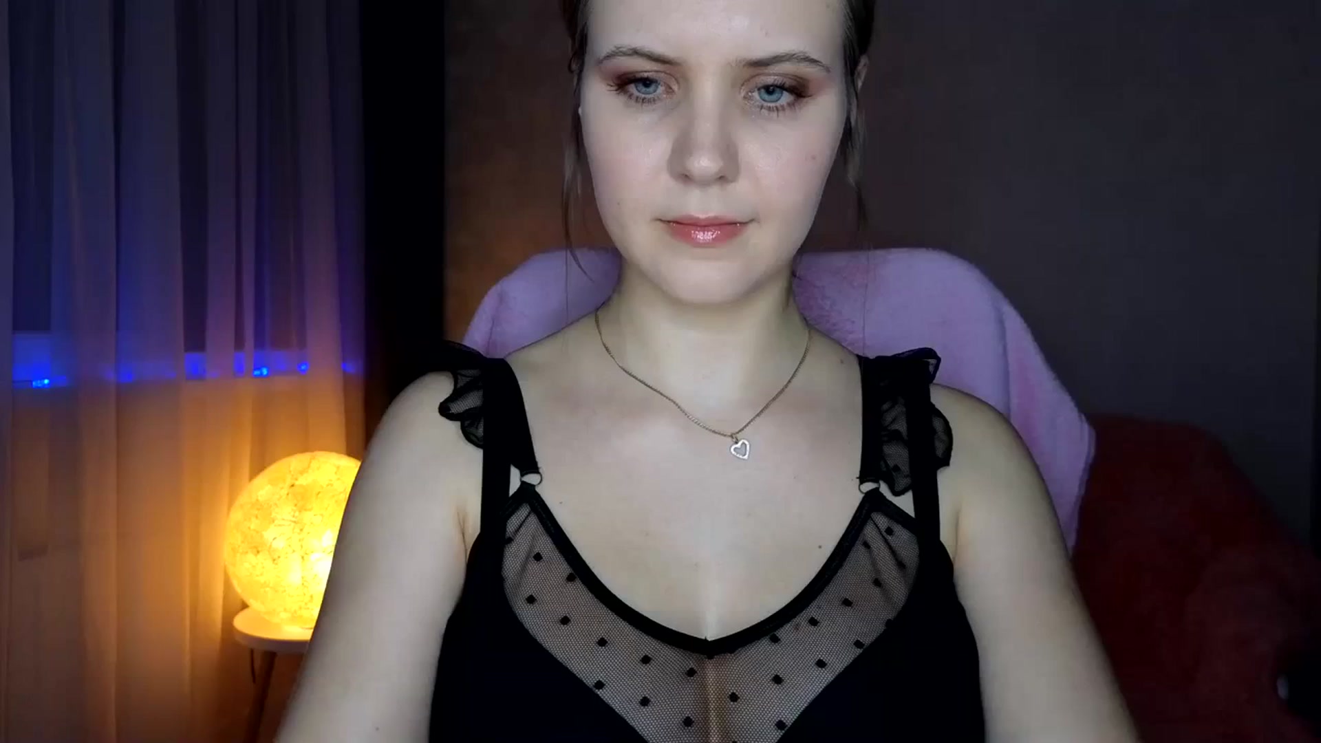 Gallery image thumbnail from YoungDunst's myfreecams stream on, 02/08/2024, 23:52 image 14 of 20