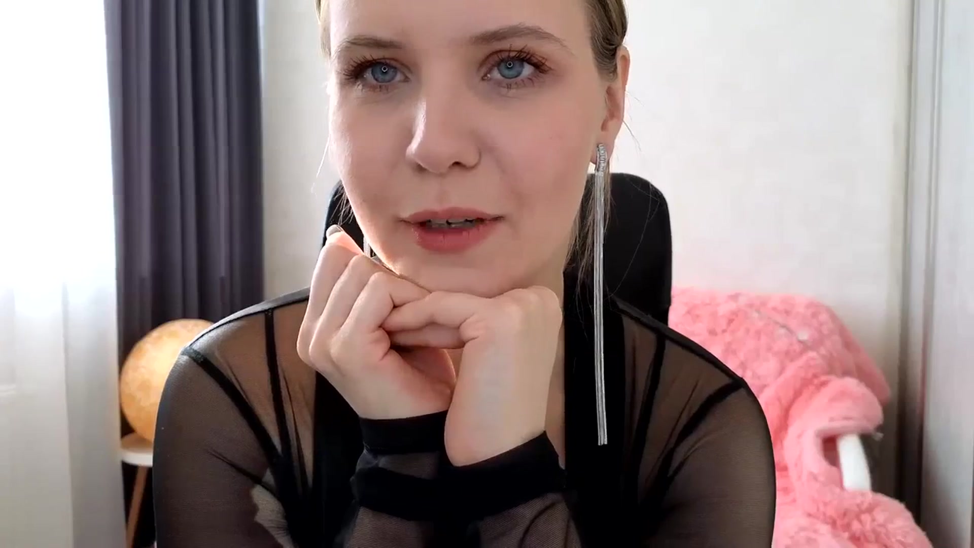 Gallery image thumbnail from YoungDunst's myfreecams stream on, 03/11/2024, 06:48 image 16 of 20