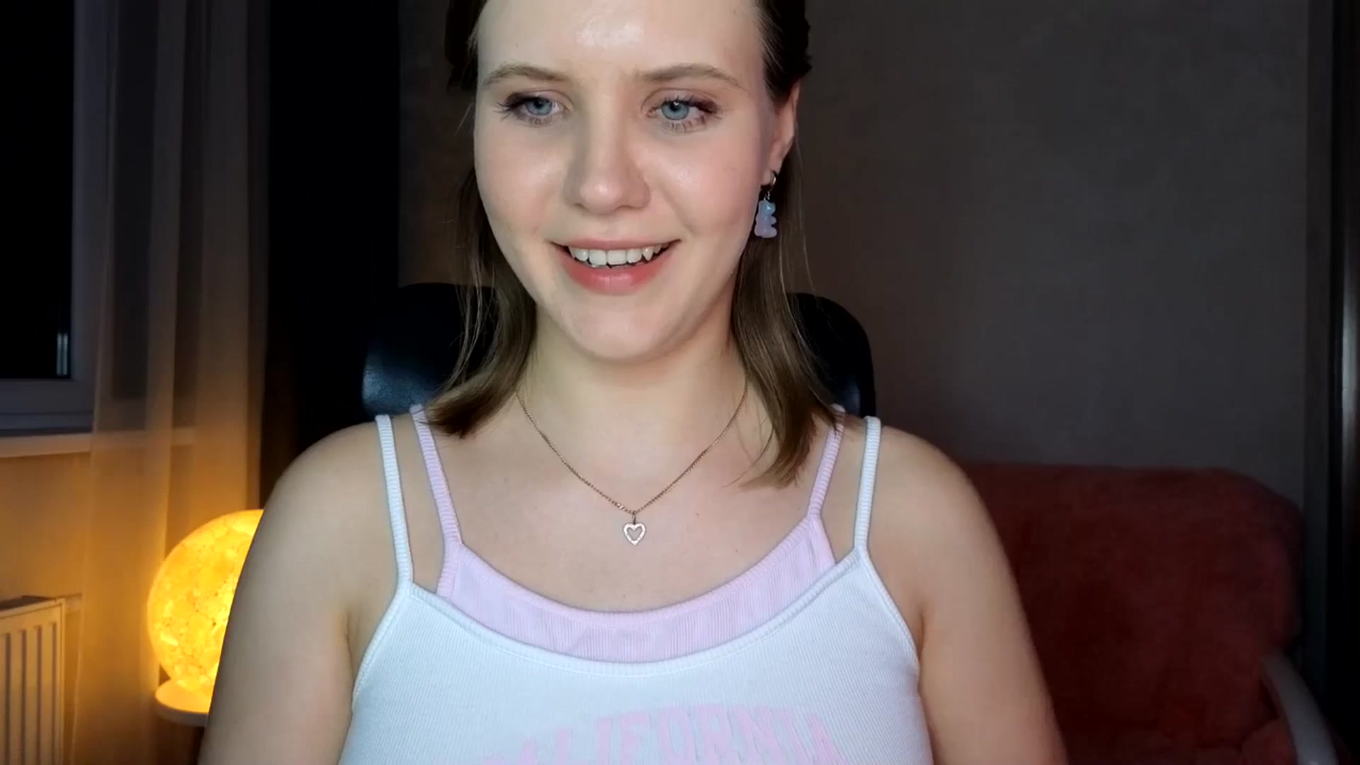 Gallery image thumbnail from YoungDunst's myfreecams stream on, 04/28/2024, 20:23 image 18 of 20