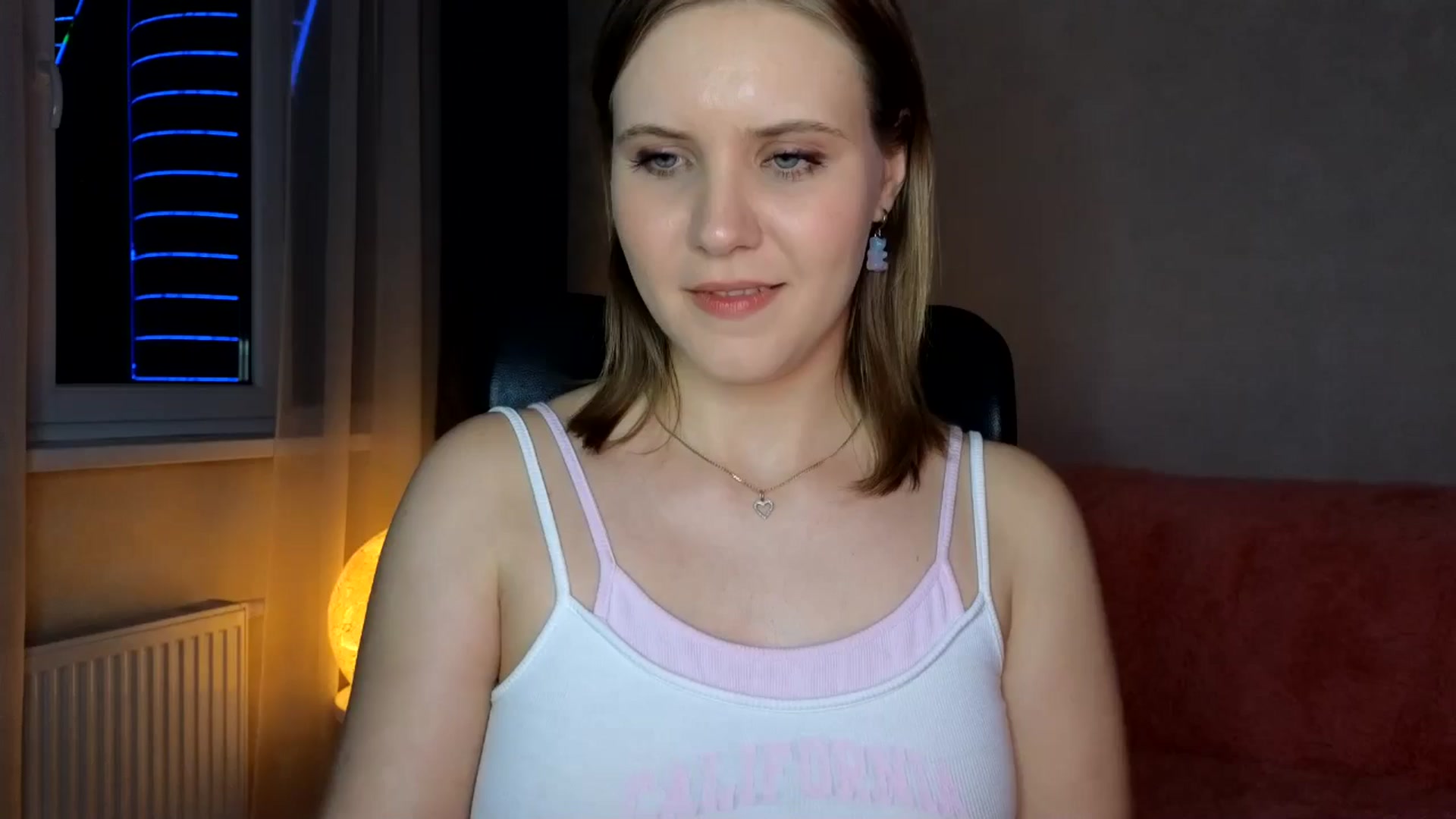 Gallery image thumbnail from YoungDunst's myfreecams stream on, 04/28/2024, 20:23 image 1 of 20