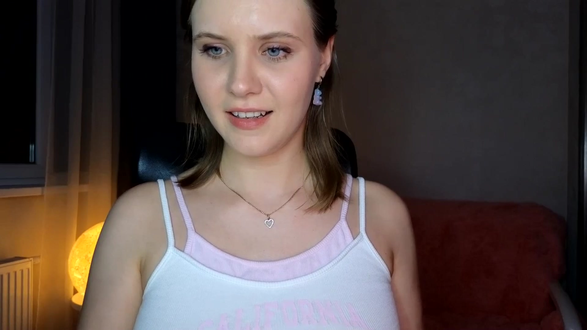 Gallery image thumbnail from YoungDunst's myfreecams stream on, 04/28/2024, 20:23 image 16 of 20