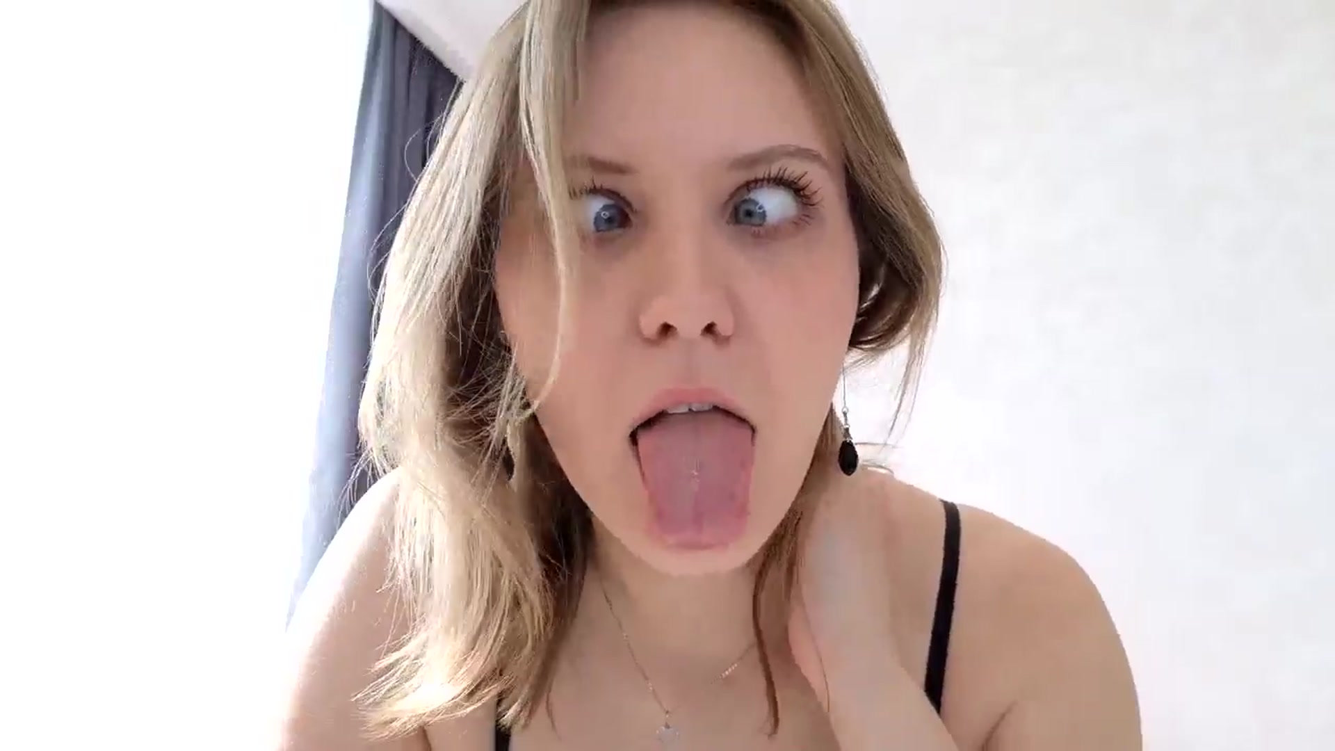 Gallery image thumbnail from YoungDunst's myfreecams stream on, 05/20/2024, 06:52 image 4 of 20