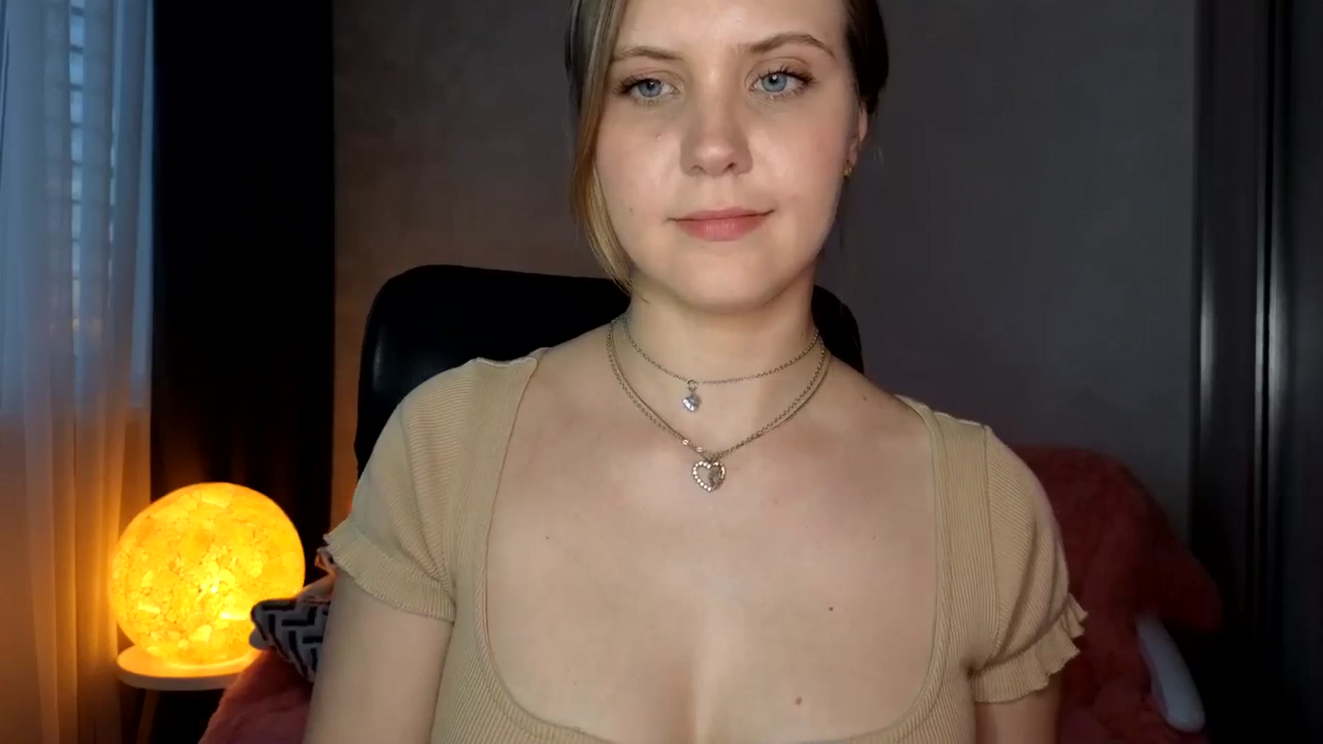 Gallery image thumbnail from YoungDunst's myfreecams stream on, 05/28/2024, 18:01 image 7 of 20