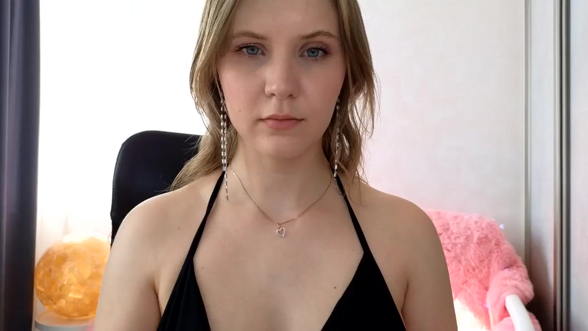 Gallery image thumbnail from YoungDunst's myfreecams stream on, 07/15/2024, 07:28 image 1 of 20
