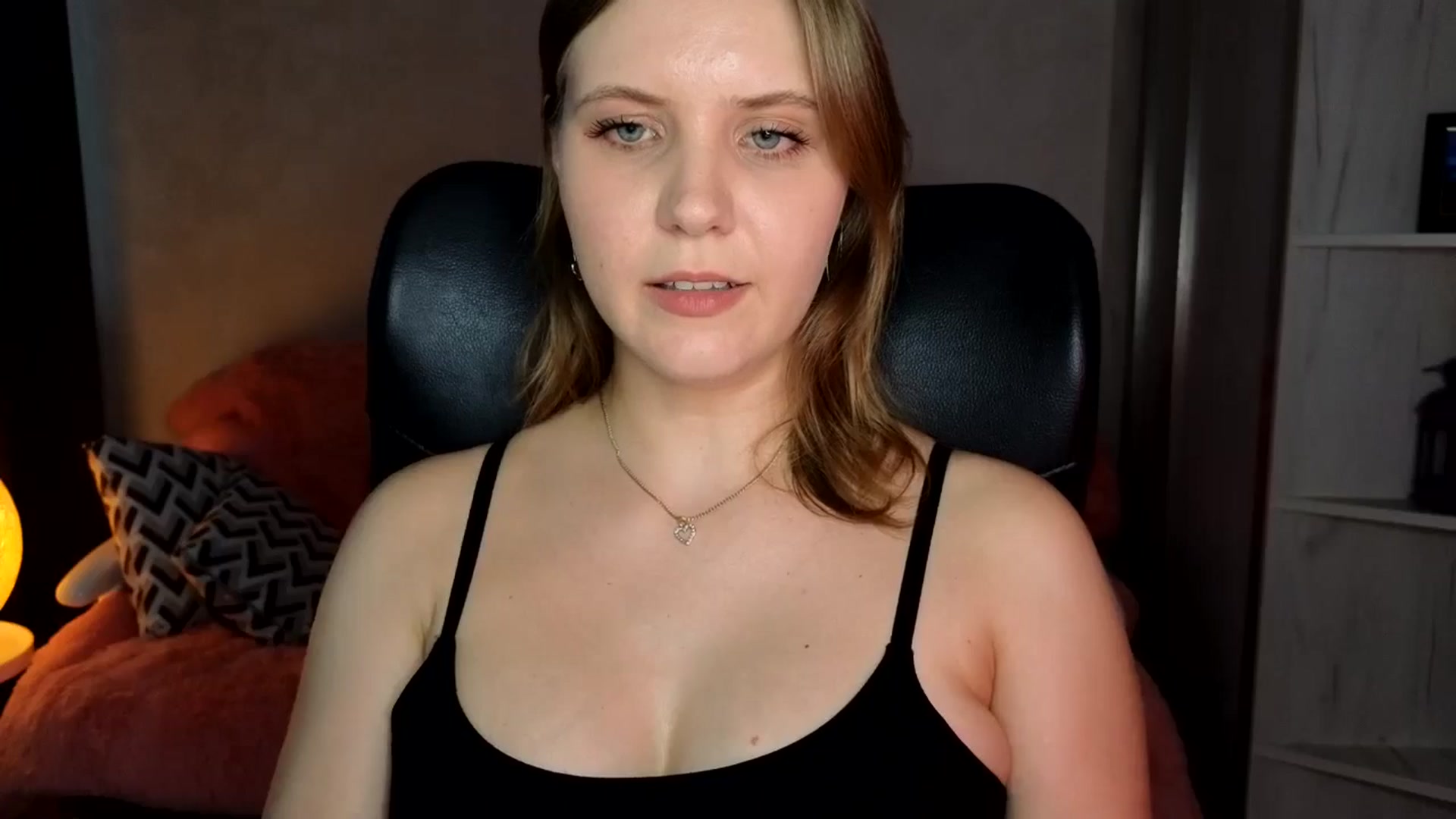 Gallery image thumbnail from YoungDunst's myfreecams stream on, 07/22/2024, 18:03 image 19 of 20