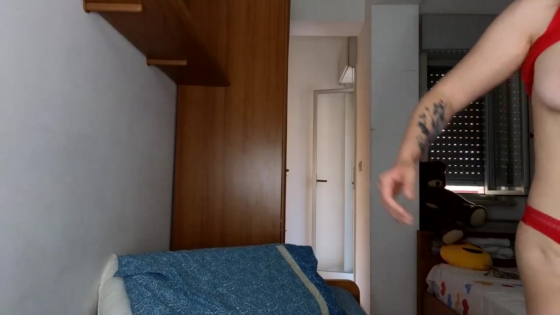Gallery image thumbnail from YoungDunst's myfreecams stream on, 08/02/2024, 17:09 image 18 of 20