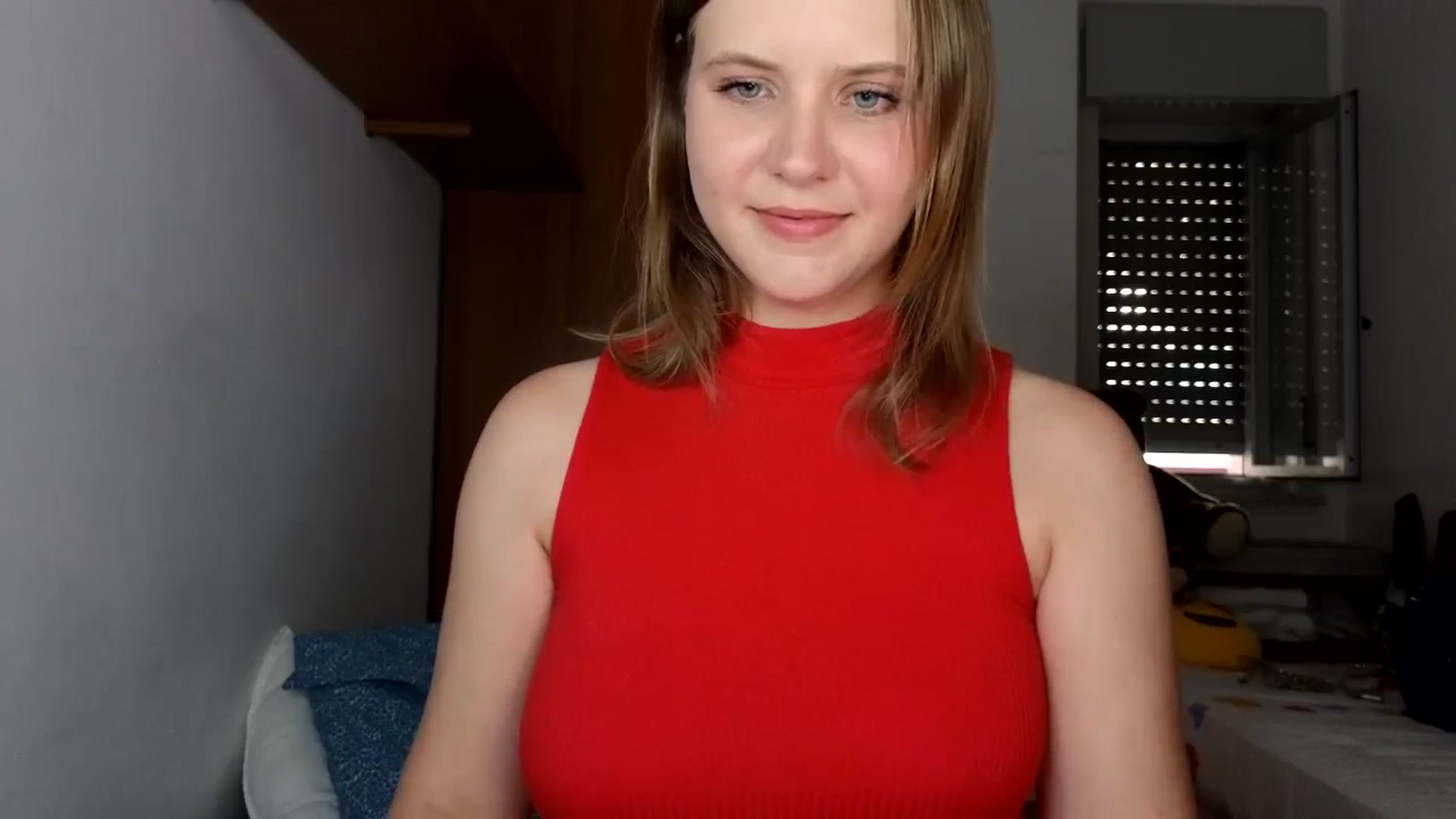 Gallery image thumbnail from YoungDunst's myfreecams stream on, 08/02/2024, 17:09 image 6 of 20