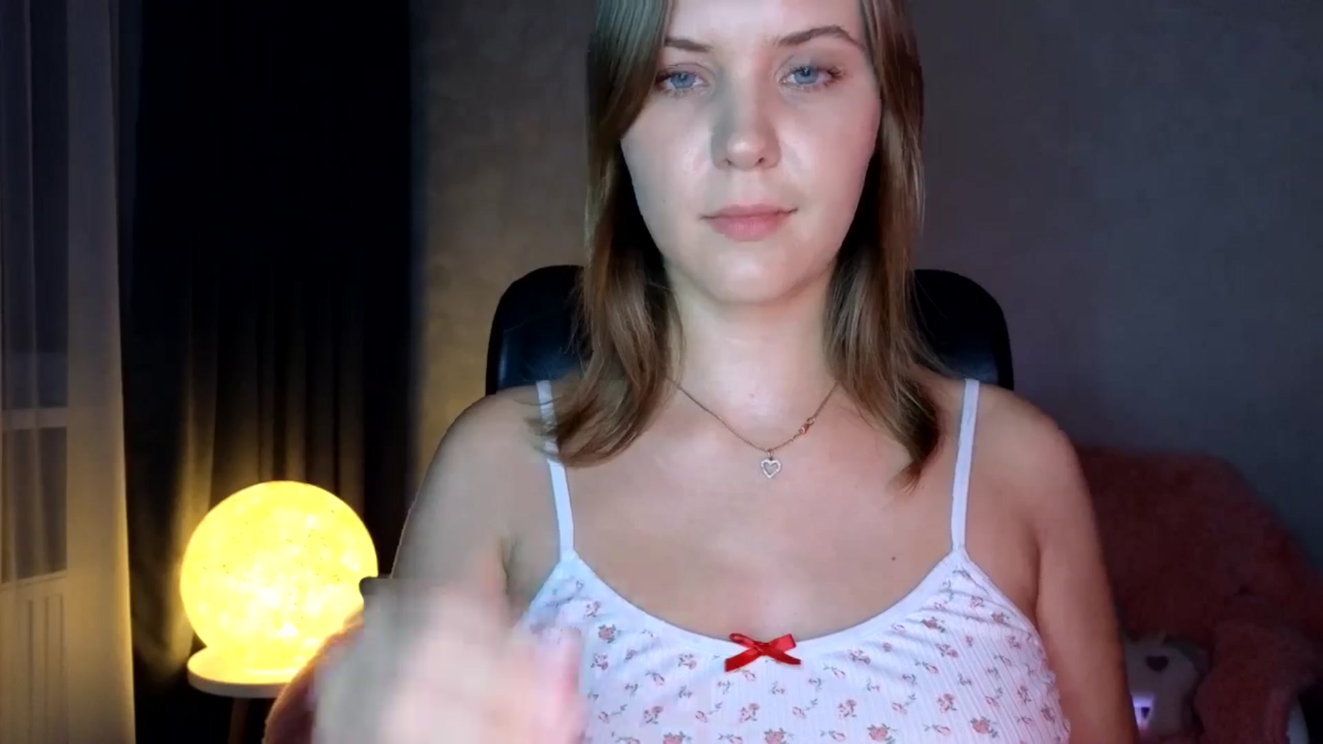 Gallery image thumbnail from YoungDunst's myfreecams stream on, 10/14/2024, 18:19 image 2 of 20