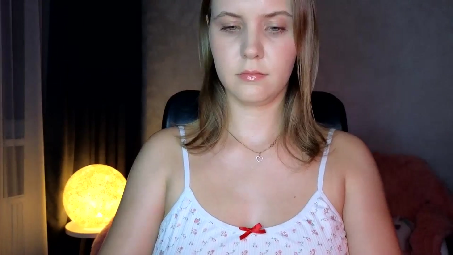 Gallery image thumbnail from YoungDunst's myfreecams stream on, 10/14/2024, 18:19 image 5 of 20