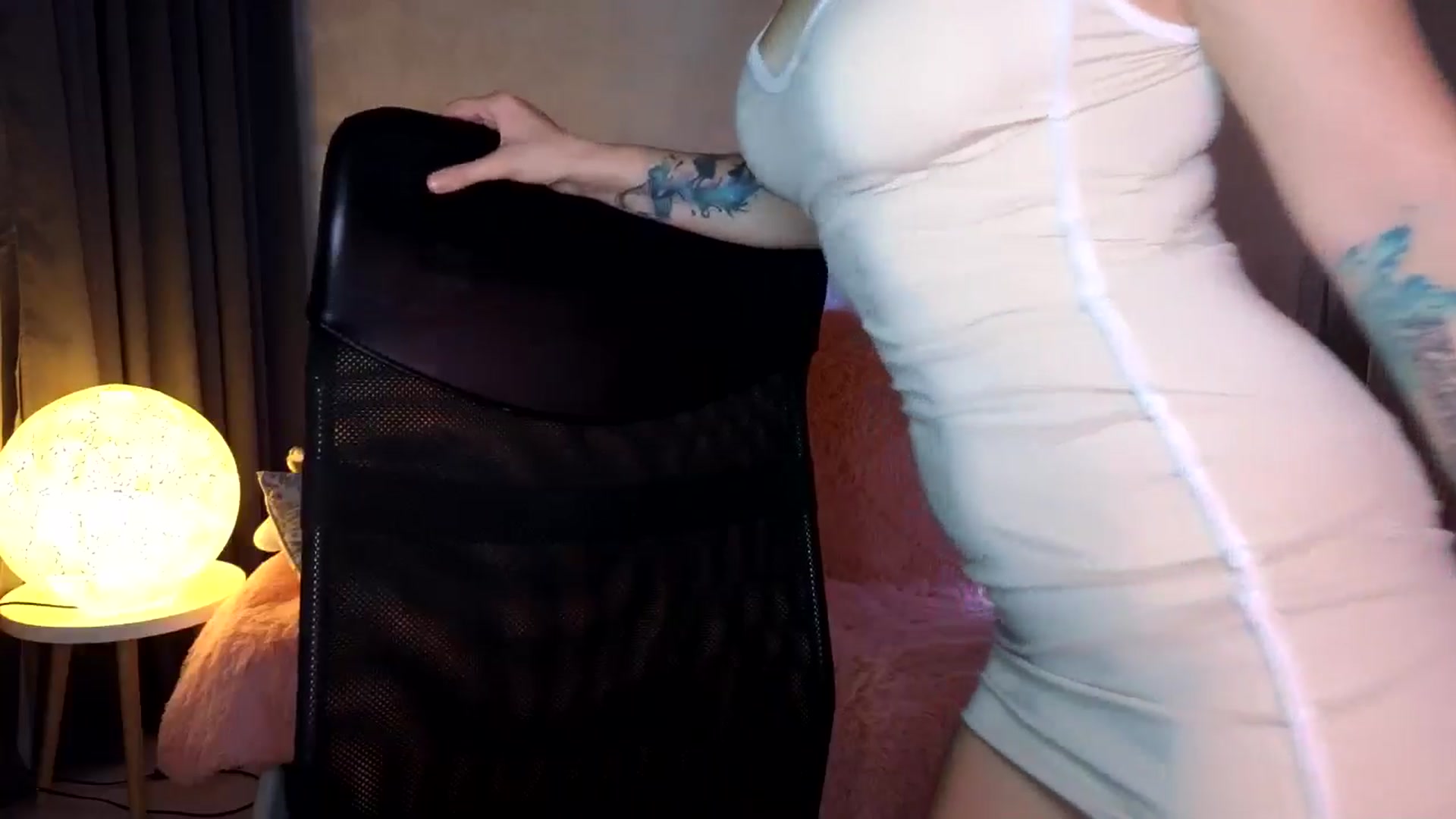 Gallery image thumbnail from YoungDunst's myfreecams stream on, 11/01/2024, 16:26 image 19 of 20
