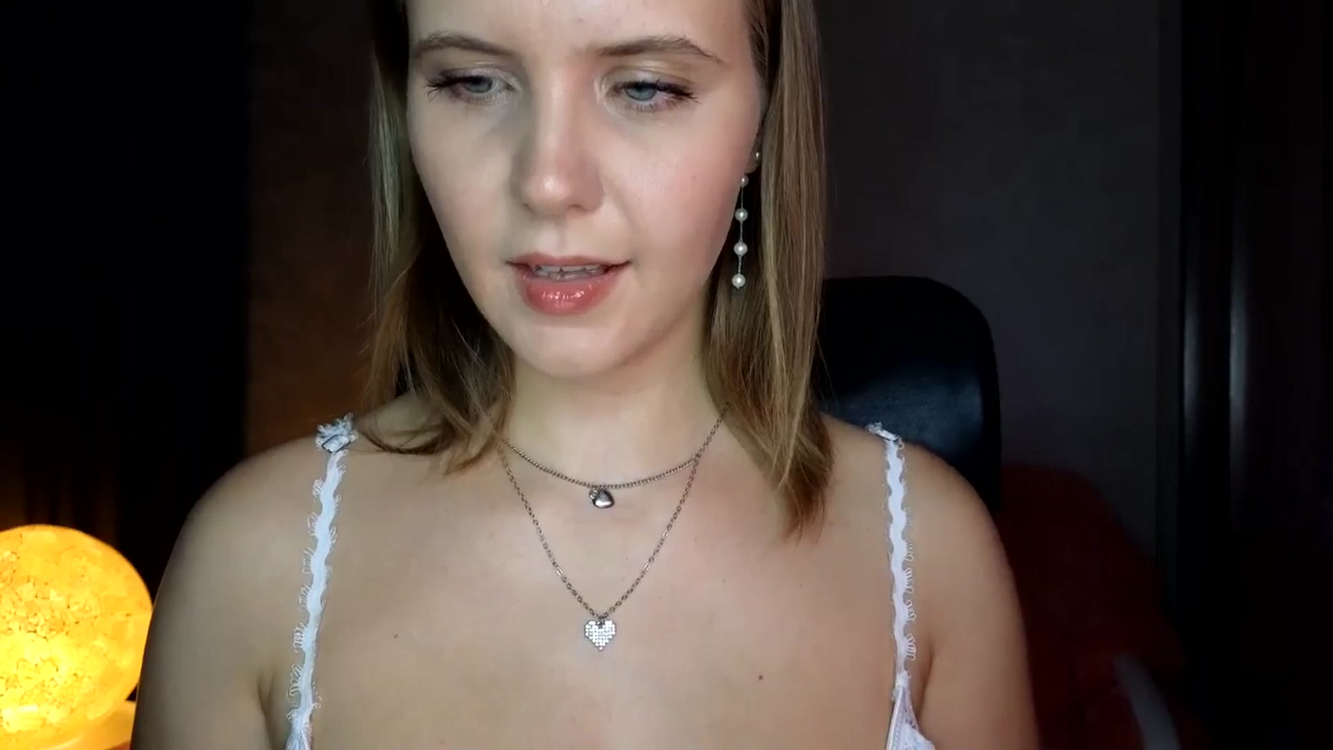Gallery image thumbnail from YoungDunst's myfreecams stream on, 11/02/2024, 18:48 image 7 of 20