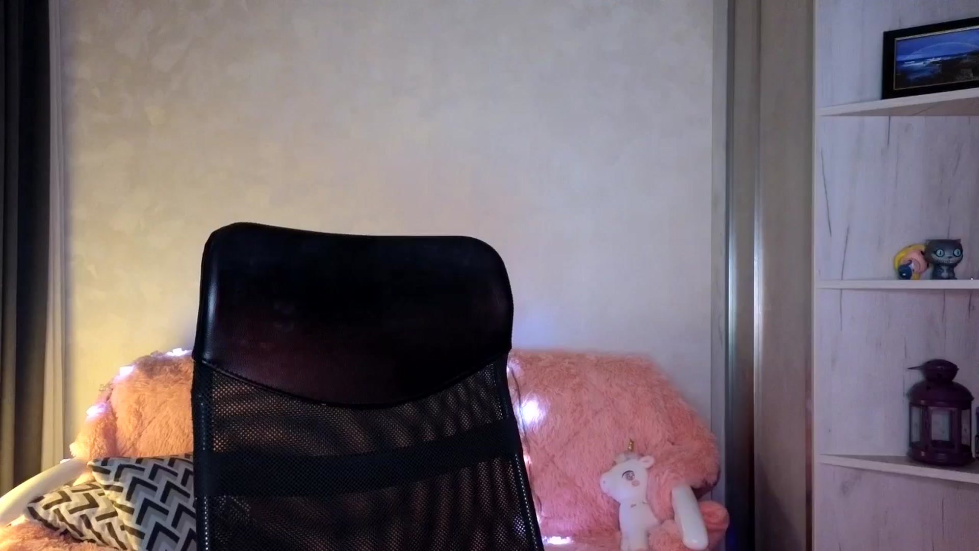 Gallery image thumbnail from YoungDunst's myfreecams stream on, 12/26/2024, 24:01 image 1 of 20