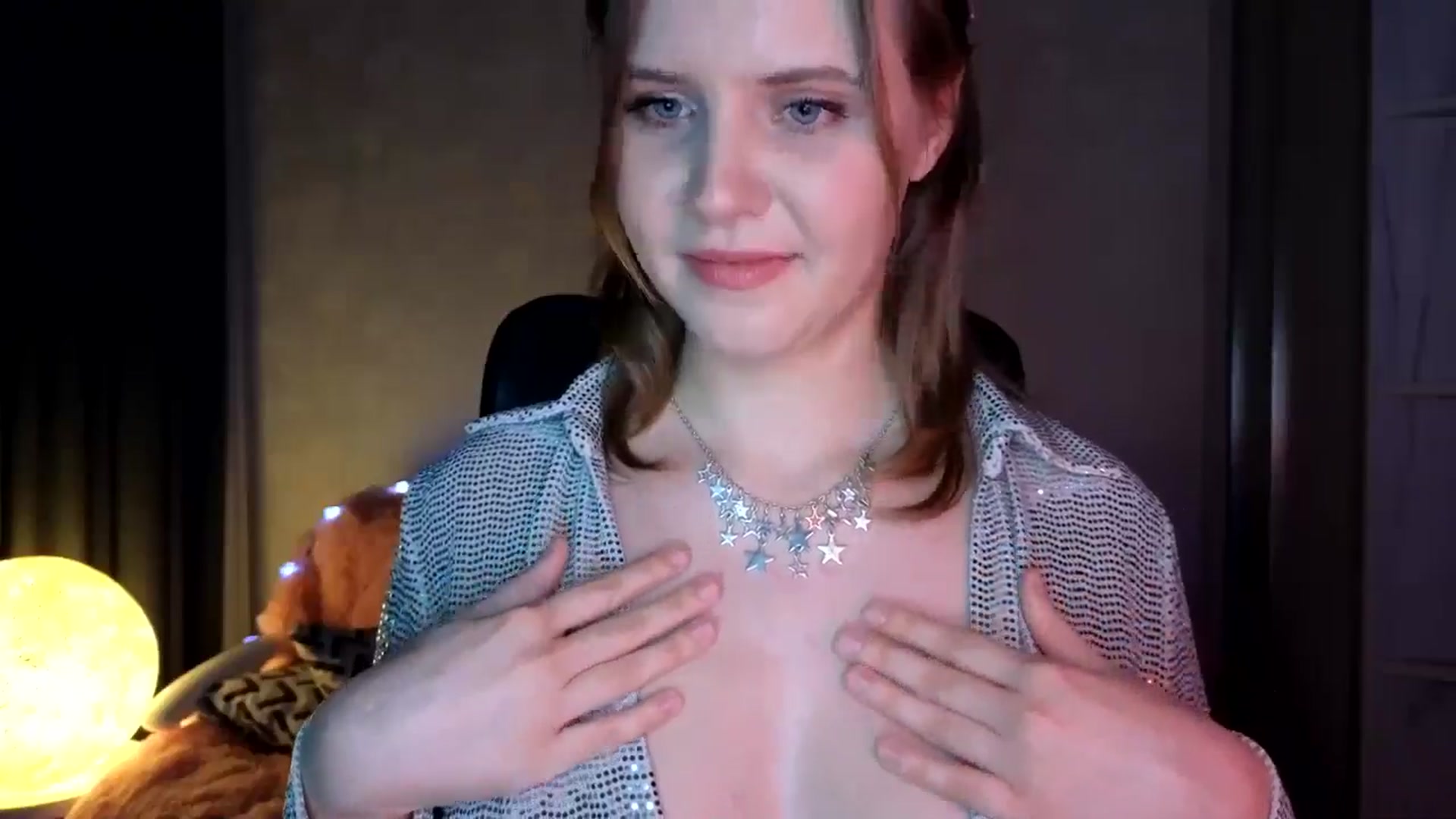 Gallery image thumbnail from YoungDunst's myfreecams stream on, 12/26/2024, 24:01 image 14 of 20
