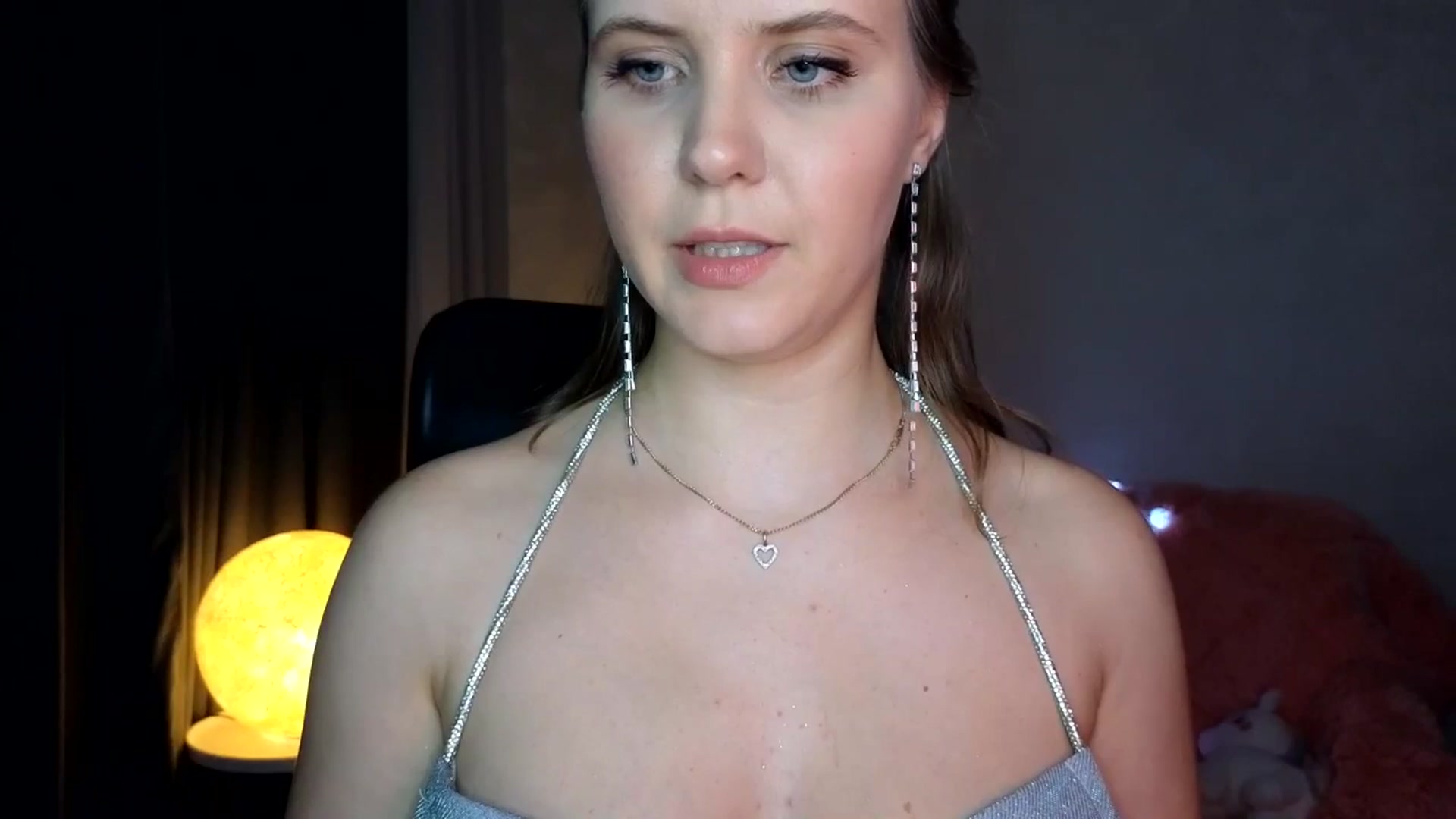Gallery image thumbnail from YoungDunst's myfreecams stream on, 01/10/2025, 24:01 image 14 of 20