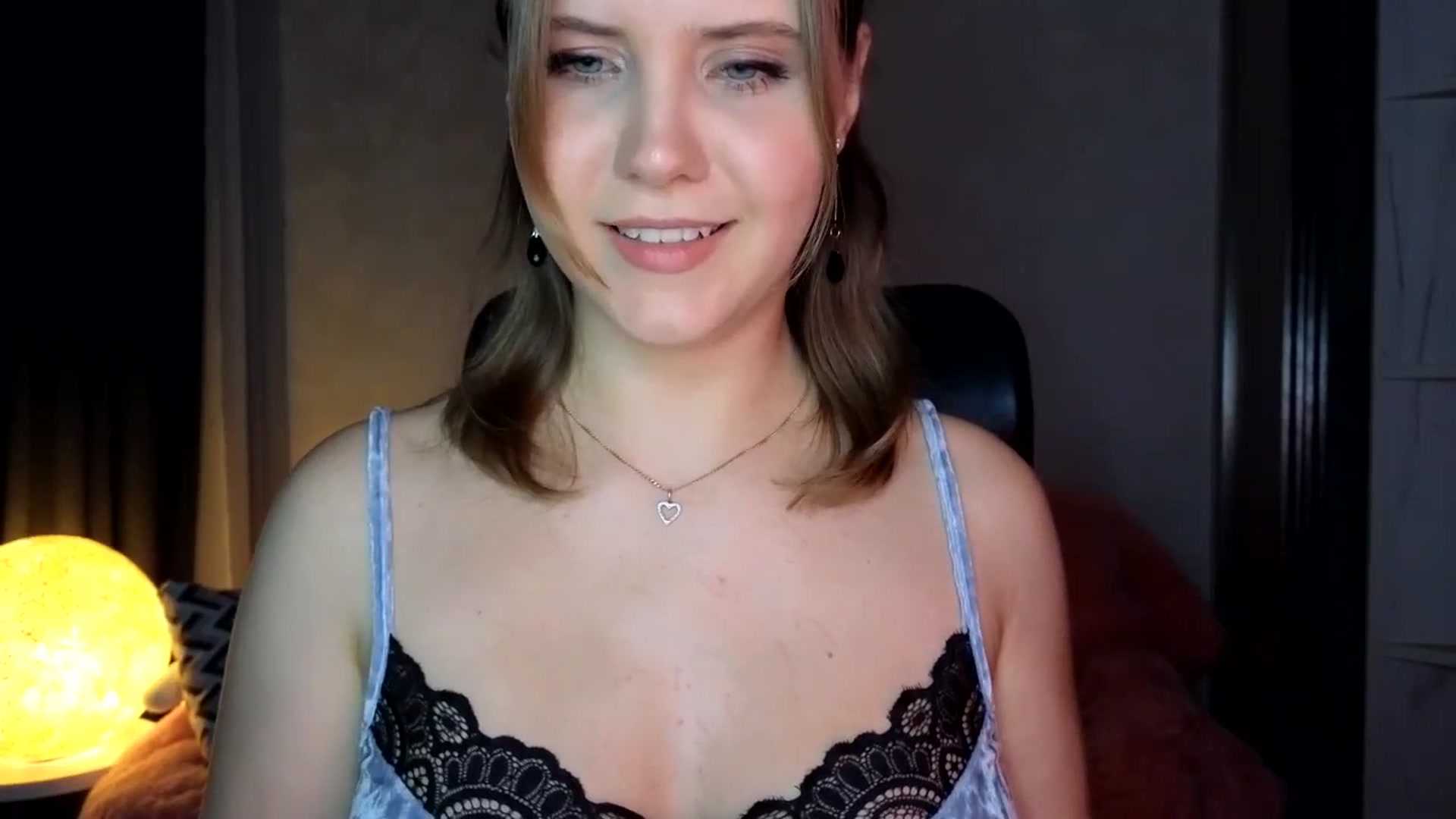Gallery image thumbnail from YoungDunst's myfreecams stream on, 01/12/2025, 21:57 image 3 of 20
