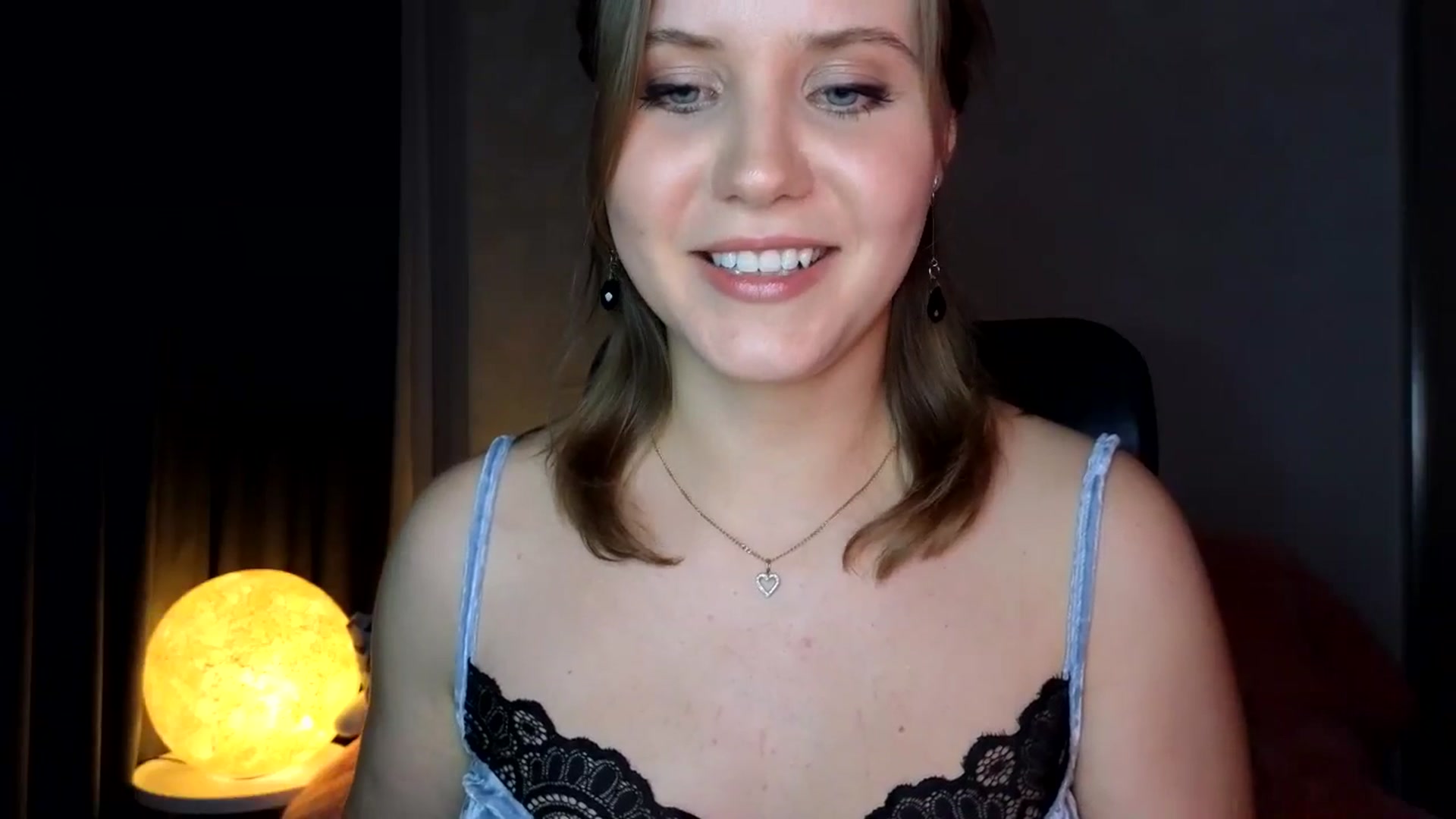 Gallery image thumbnail from YoungDunst's myfreecams stream on, 01/12/2025, 21:57 image 17 of 20