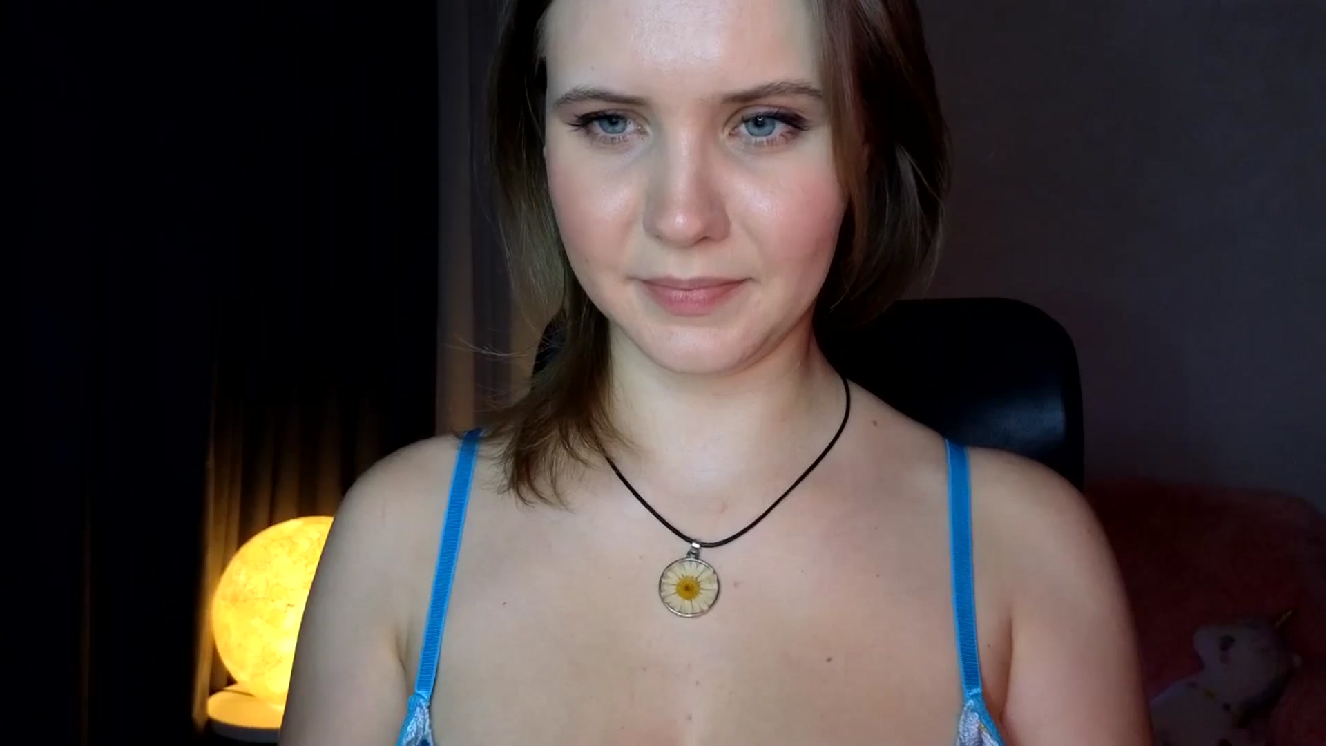 Gallery image thumbnail from YoungDunst's myfreecams stream on, 01/14/2025, 23:39 image 17 of 20