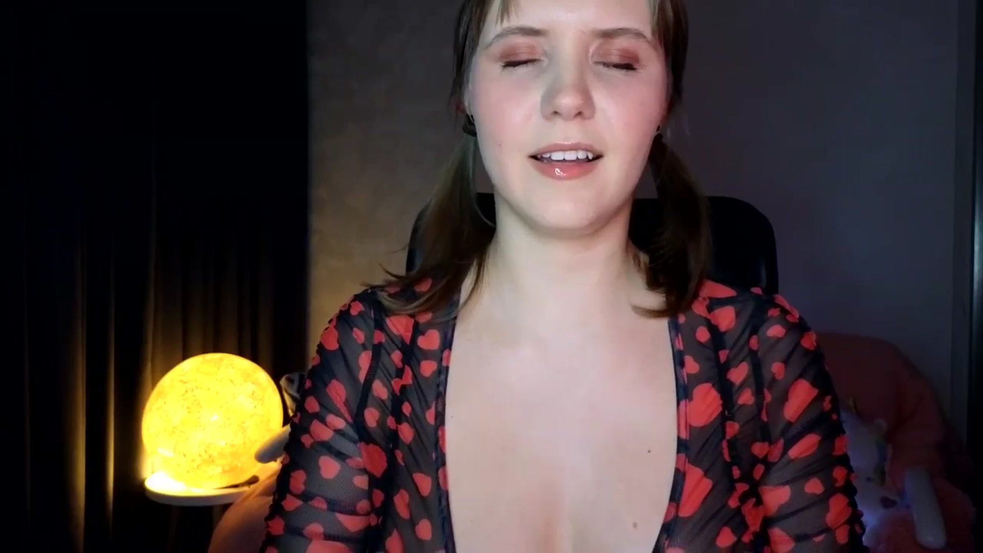 Gallery image thumbnail from YoungDunst's myfreecams stream on, 04/07/2025, 23:01 image 10 of 20
