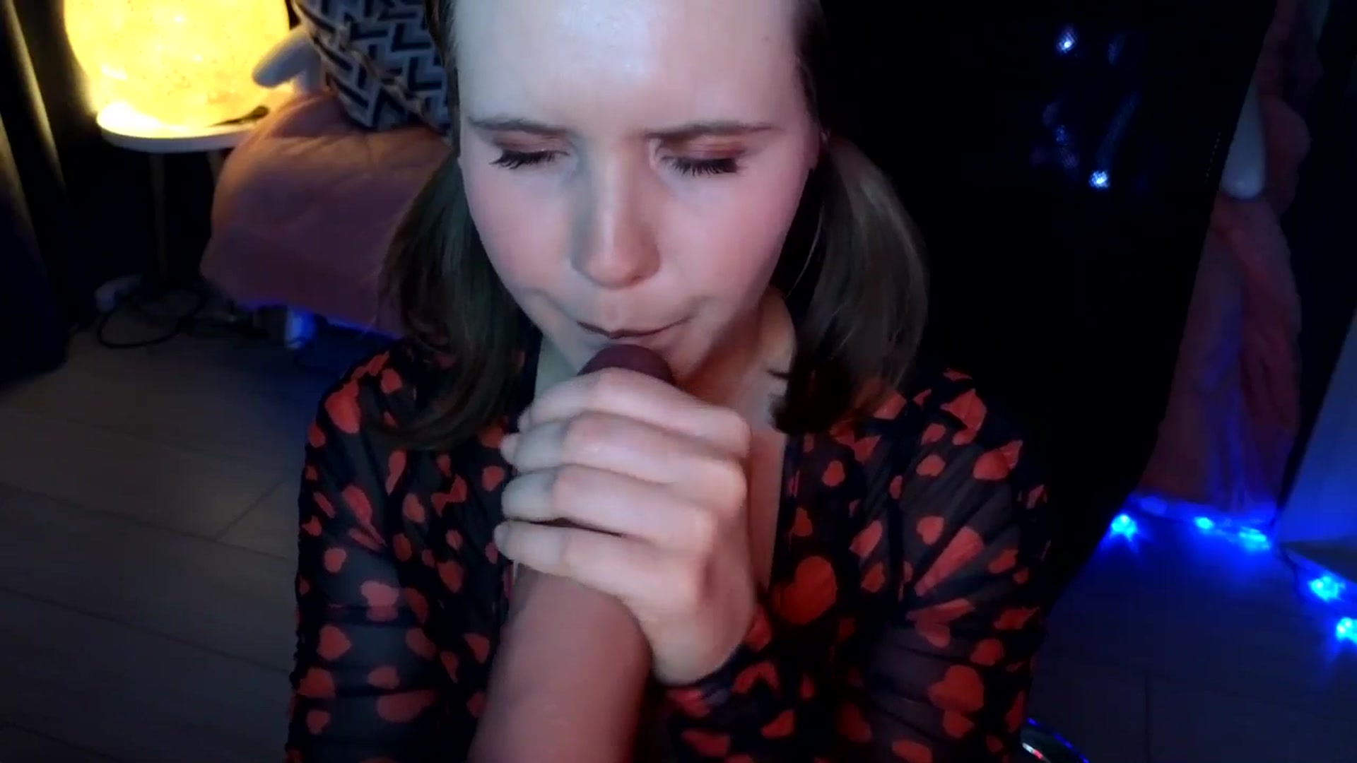 Gallery image thumbnail from YoungDunst's myfreecams stream on, 04/07/2025, 23:21 image 4 of 20