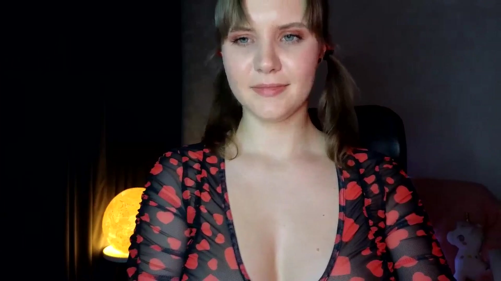 Gallery image thumbnail from YoungDunst's myfreecams stream on, 04/08/2025, 19:03 image 4 of 20