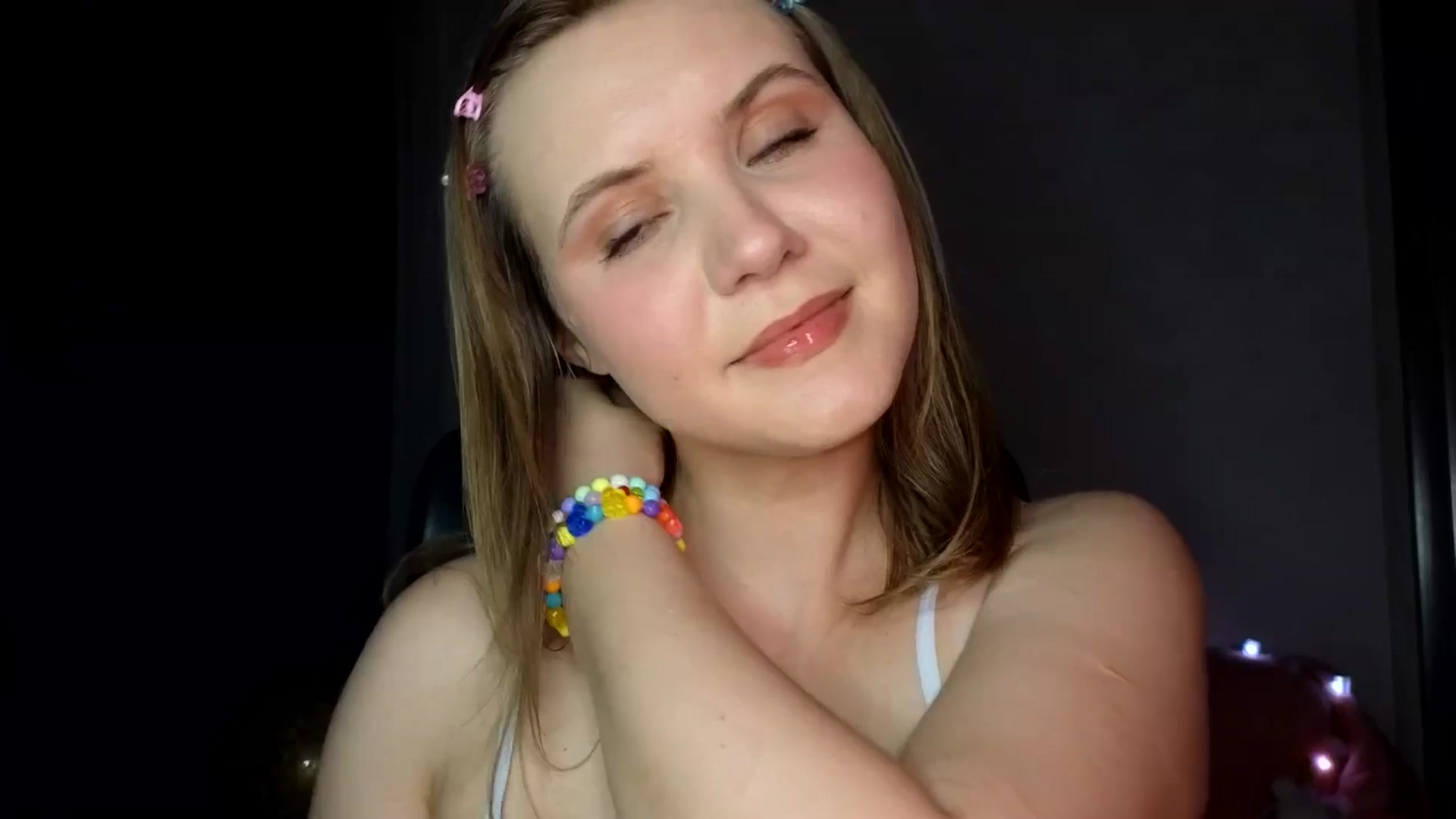 Gallery image thumbnail from YoungDunst's myfreecams stream on, 04/21/2025, 18:04 image 7 of 20