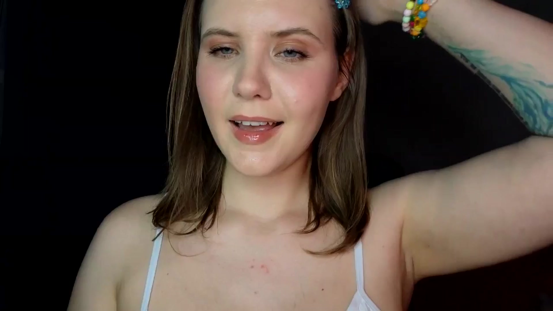 Gallery image thumbnail from YoungDunst's myfreecams stream on, 04/21/2025, 18:04 image 19 of 20