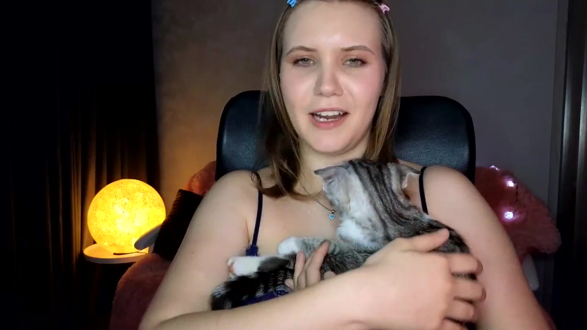 Gallery image thumbnail from YoungDunst's myfreecams stream on, 05/05/2025, 19:25 image 11 of 20