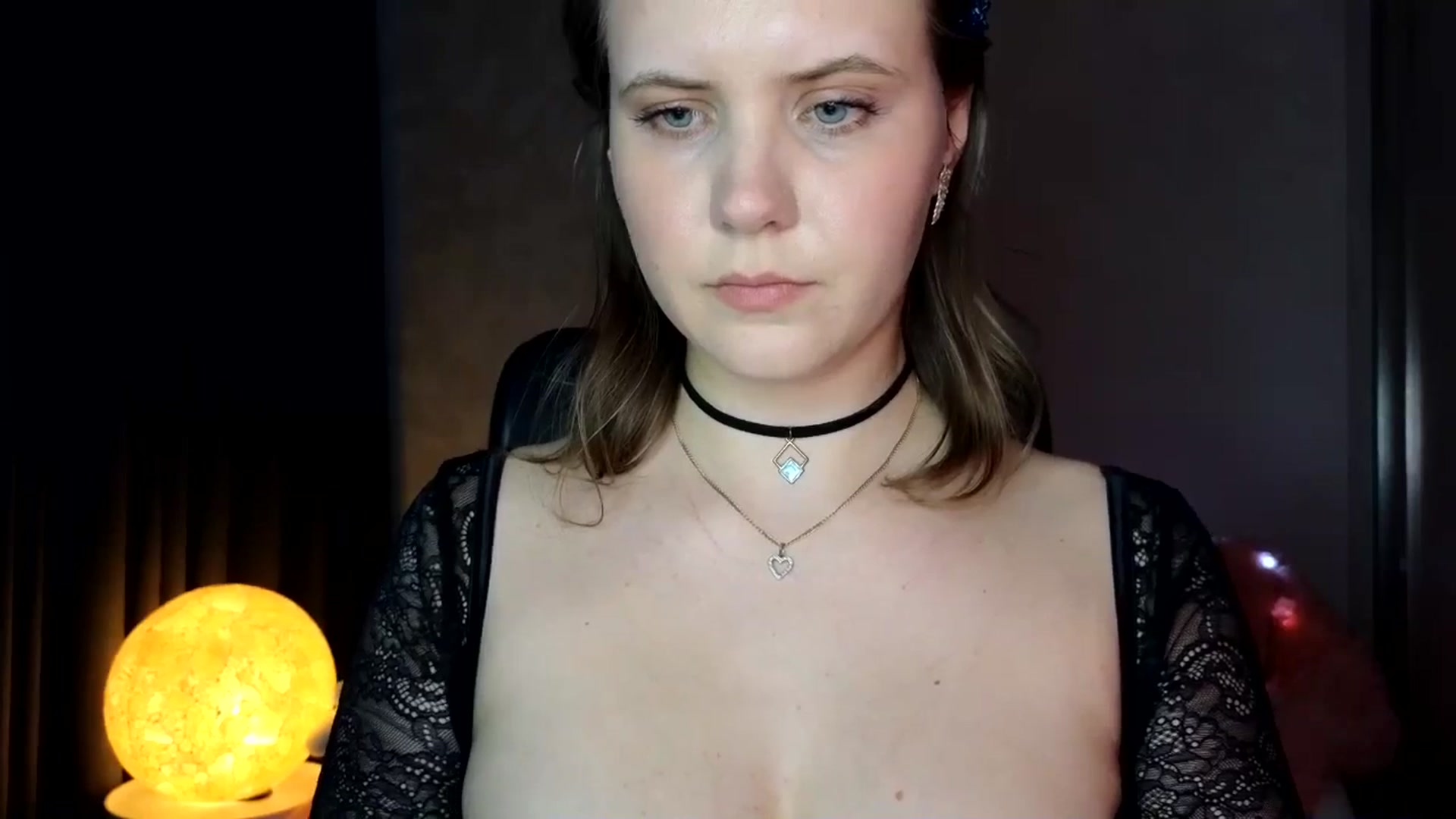 Gallery image thumbnail from YoungDunst's myfreecams stream on, 05/15/2025, 18:21 image 10 of 20