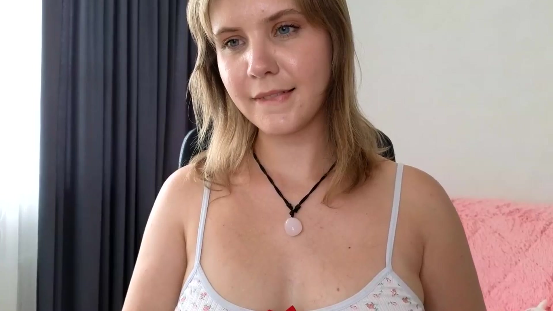 Gallery image thumbnail from YoungDunst's myfreecams stream on, 07/26/2025, 11:51 image 5 of 20