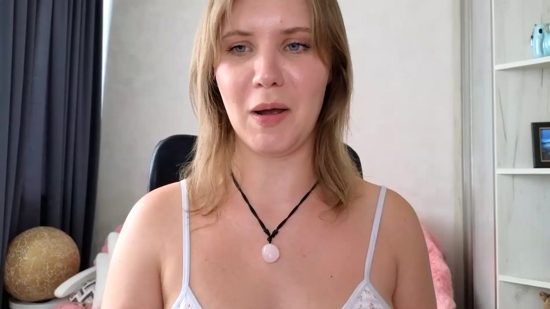 Gallery image thumbnail from YoungDunst's myfreecams stream on, 07/26/2025, 11:51 image 19 of 20