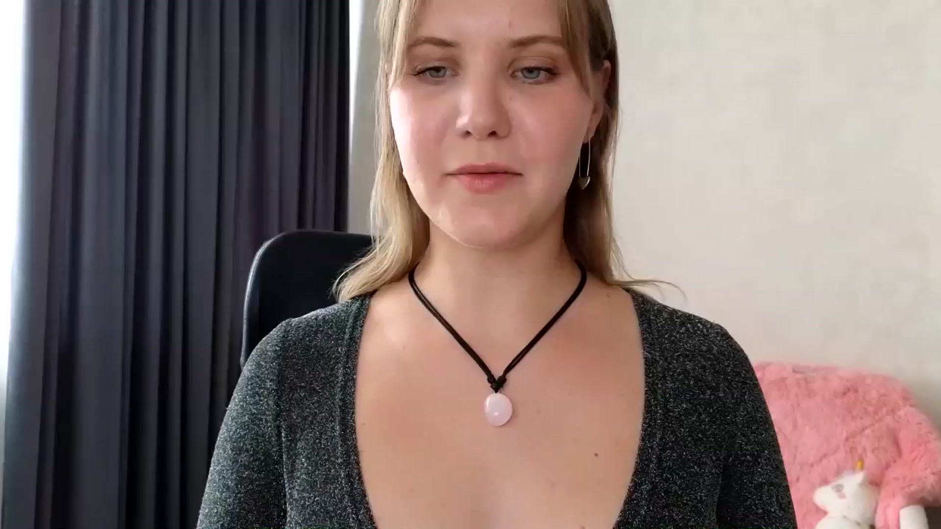 Gallery image thumbnail from YoungDunst's myfreecams stream on, 08/01/2025, 11:23 image 3 of 20