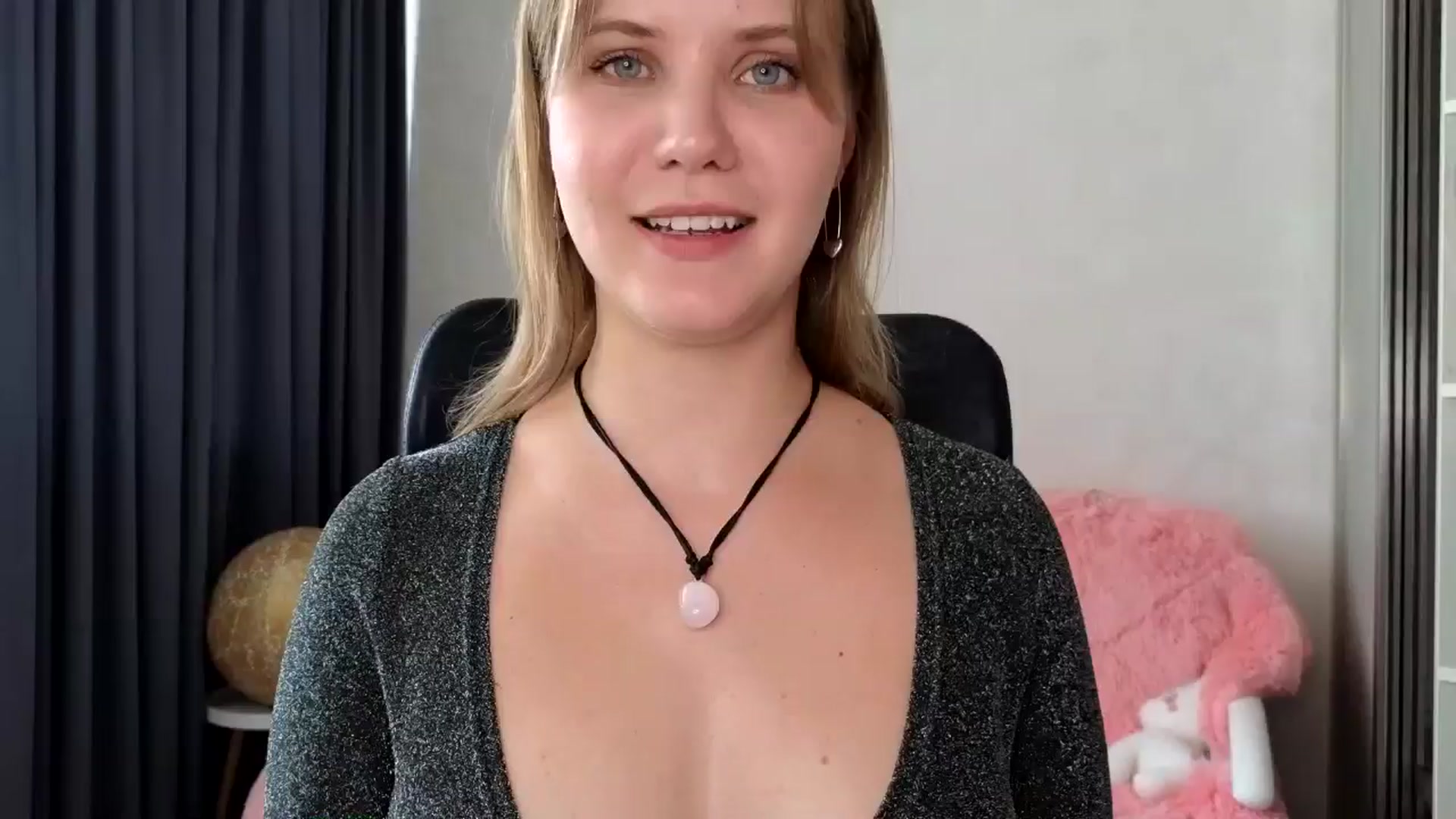 Gallery image thumbnail from YoungDunst's myfreecams stream on, 08/01/2025, 12:16 image 15 of 20