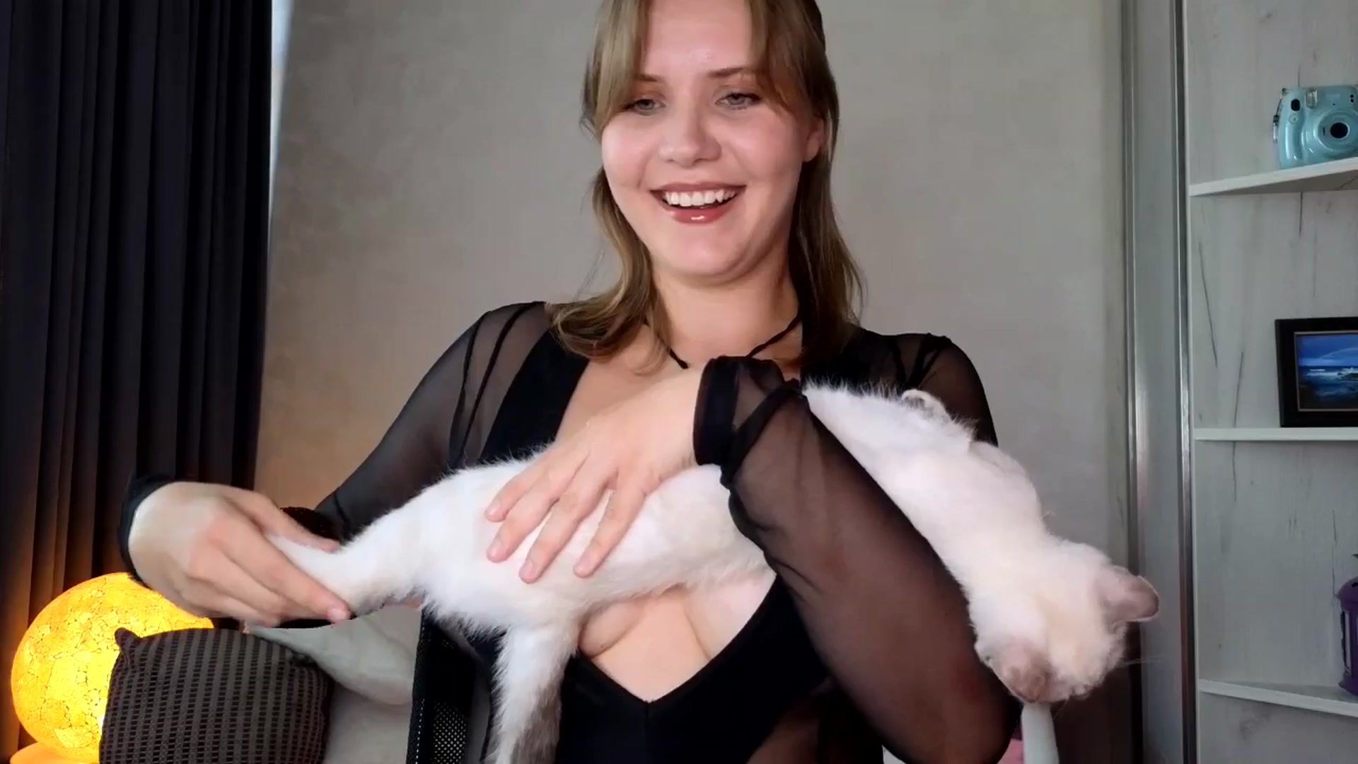Gallery image thumbnail from YoungDunst's myfreecams stream on, 08/03/2025, 17:26 image 5 of 20