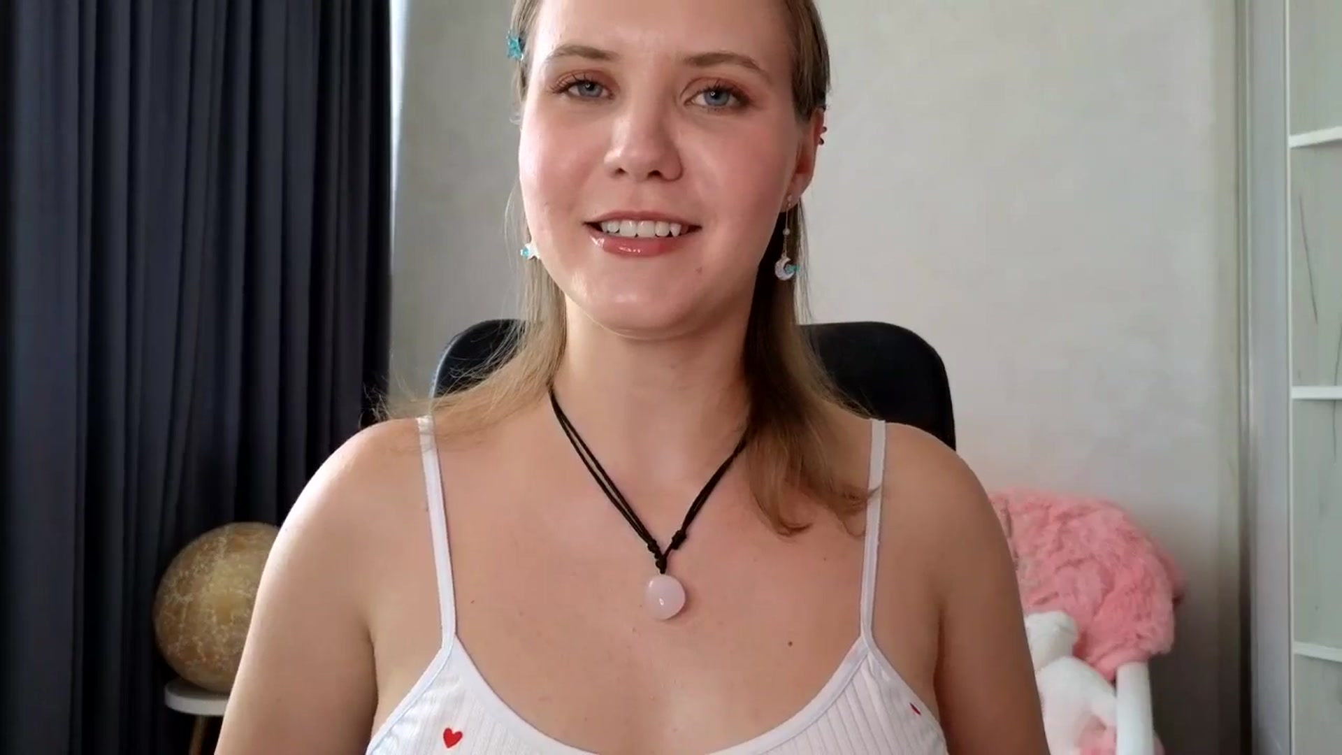 Gallery image thumbnail from YoungDunst's myfreecams stream on, 08/09/2025, 12:30 image 8 of 20