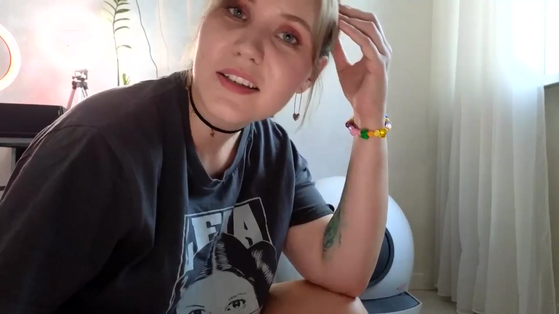 Gallery image thumbnail from YoungDunst's myfreecams stream on, 08/25/2025, 16:36 image 20 of 20
