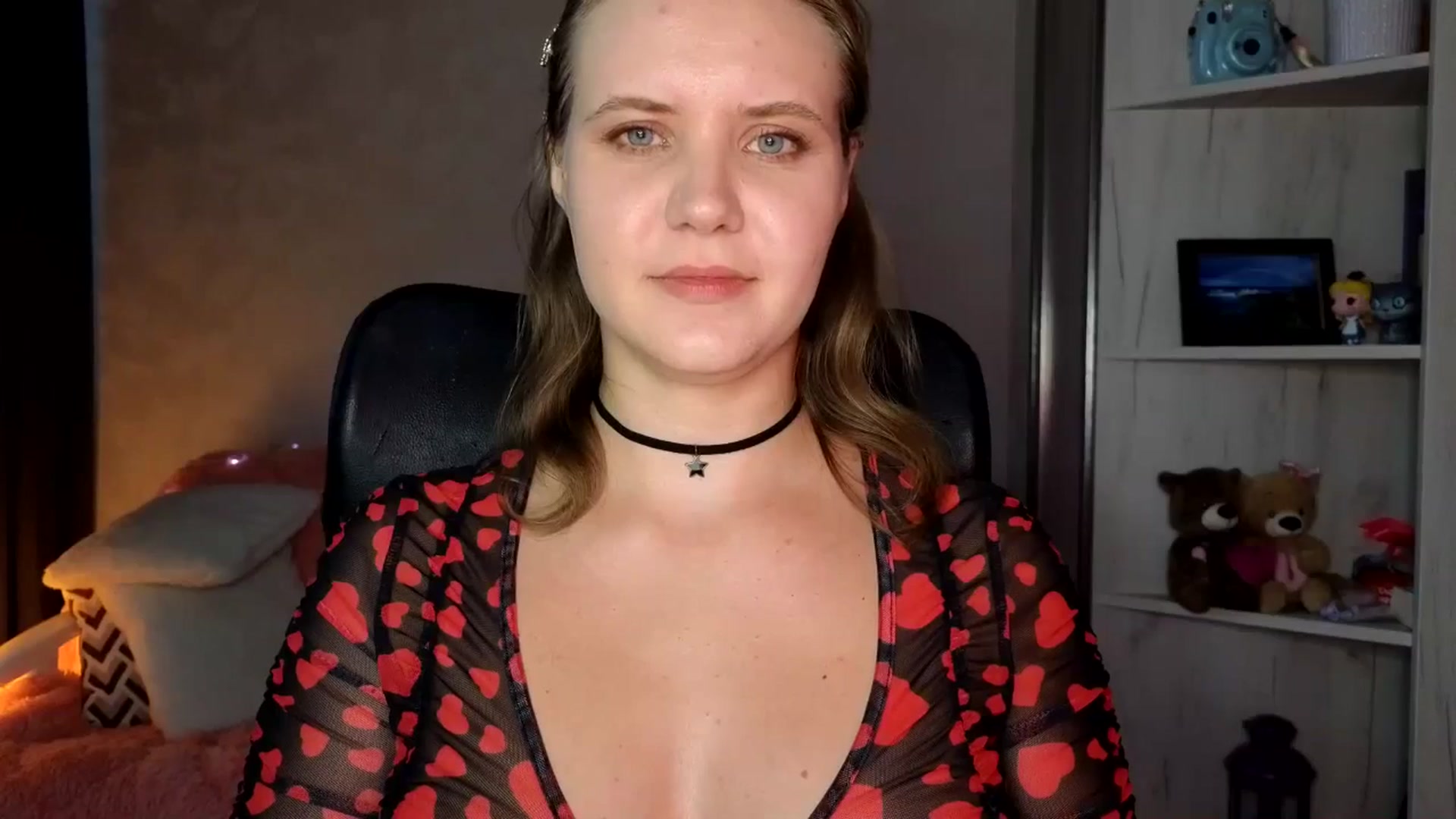 Gallery image thumbnail from YoungDunst's myfreecams stream on, 09/12/2025, 17:47 image 8 of 20
