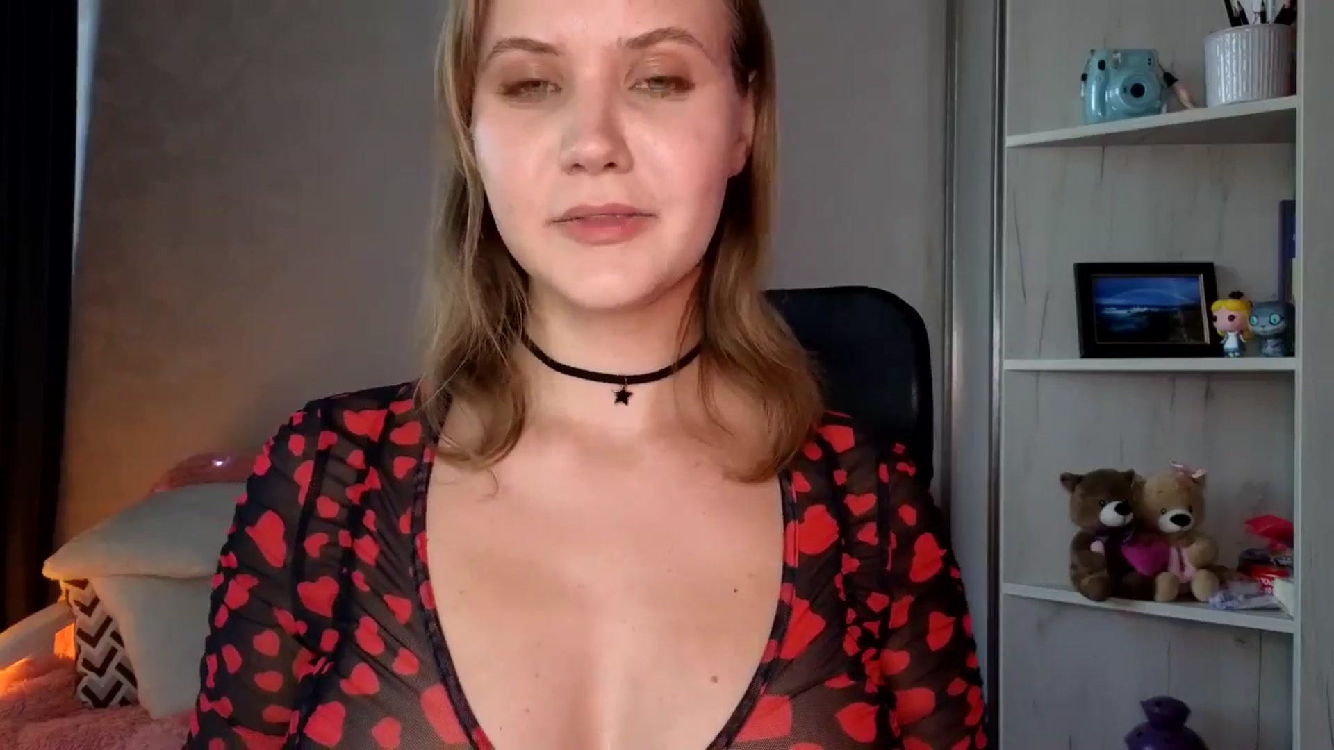 Gallery image thumbnail from YoungDunst's myfreecams stream on, 09/12/2025, 17:47 image 3 of 20