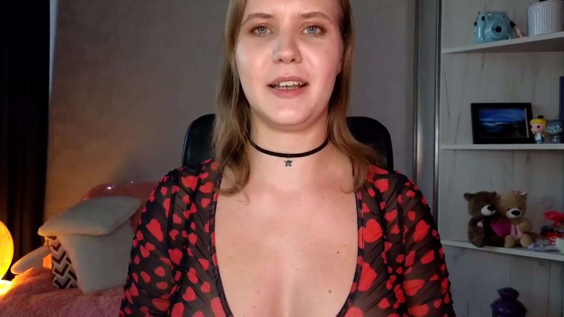 Gallery image thumbnail from YoungDunst's myfreecams stream on, 09/12/2025, 17:47 image 5 of 20
