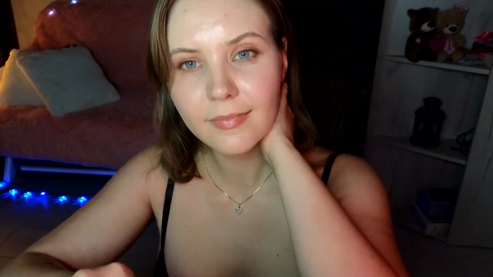 Gallery image thumbnail from YoungDunst's myfreecams stream on, 09/16/2025, 16:48 image 17 of 20