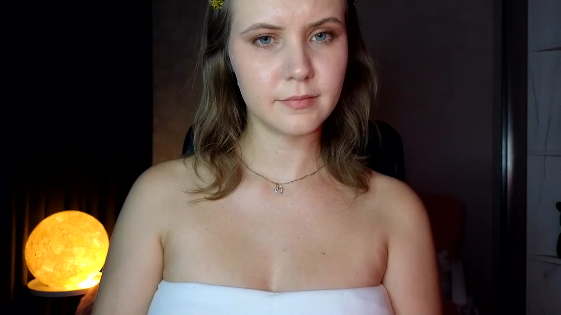 Gallery image thumbnail from YoungDunst's myfreecams stream on, 09/18/2025, 16:24 image 18 of 20