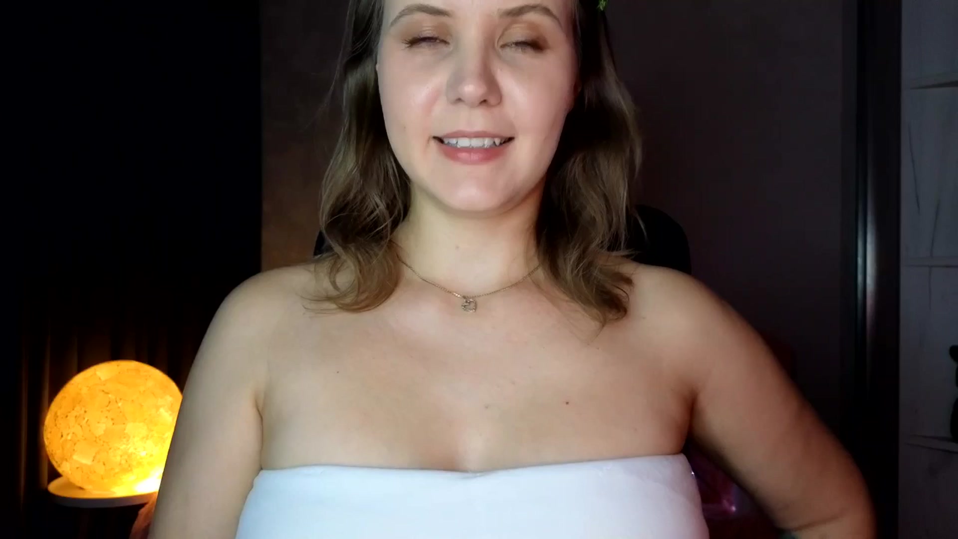 Gallery image thumbnail from YoungDunst's myfreecams stream on, 09/18/2025, 16:24 image 16 of 20