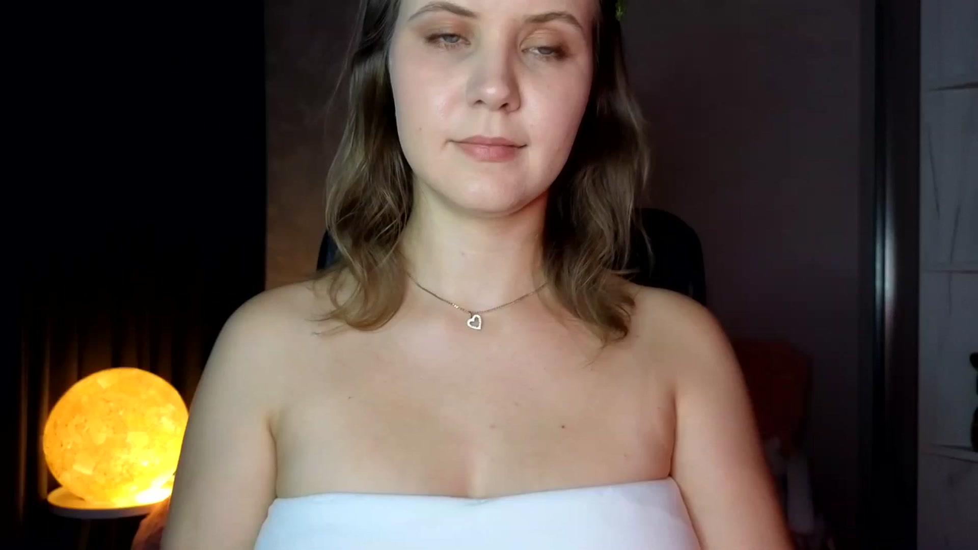 Gallery image thumbnail from YoungDunst's myfreecams stream on, 09/18/2025, 16:24 image 17 of 20